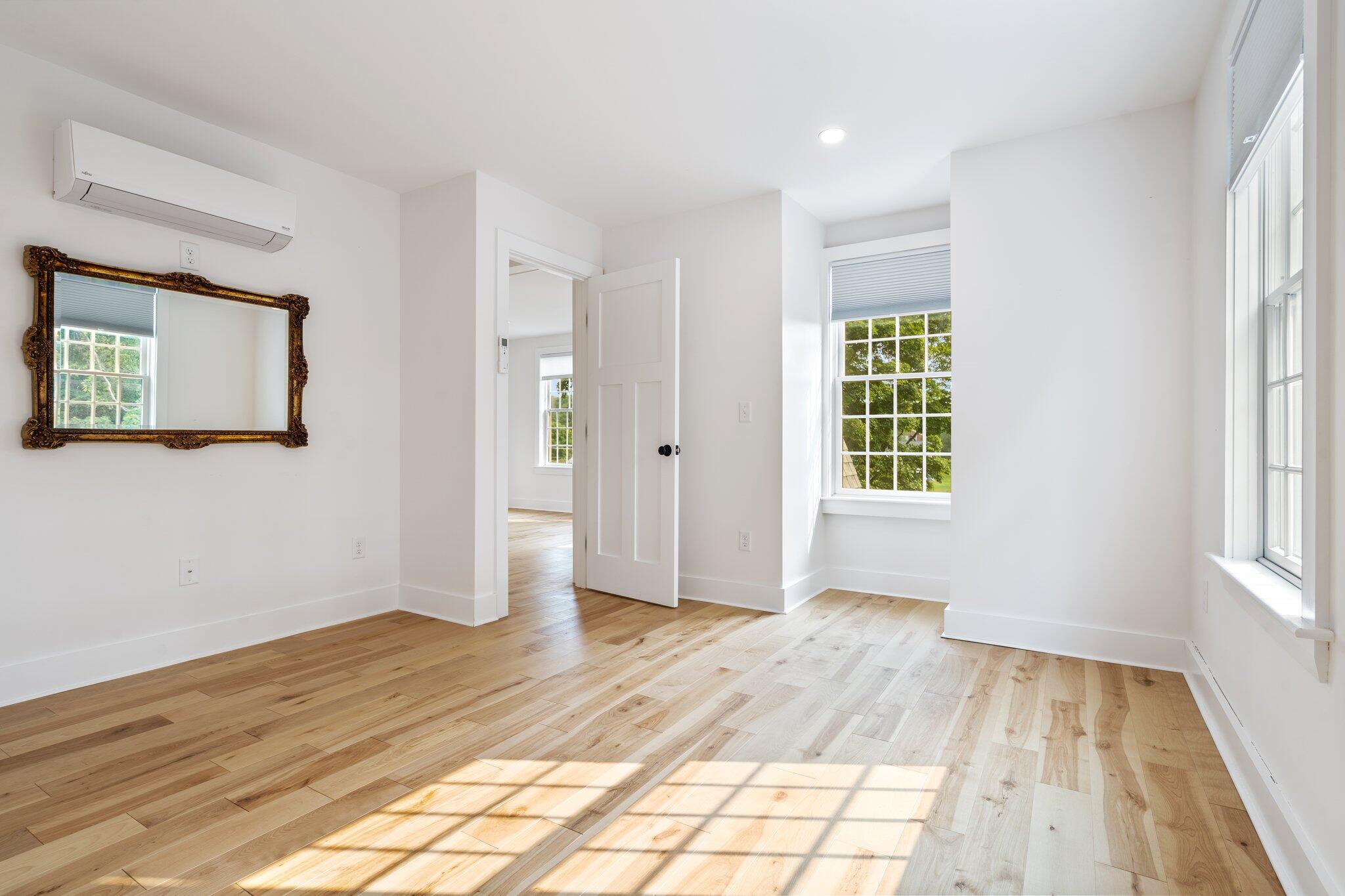 3 Cobbossee Avenue, 3