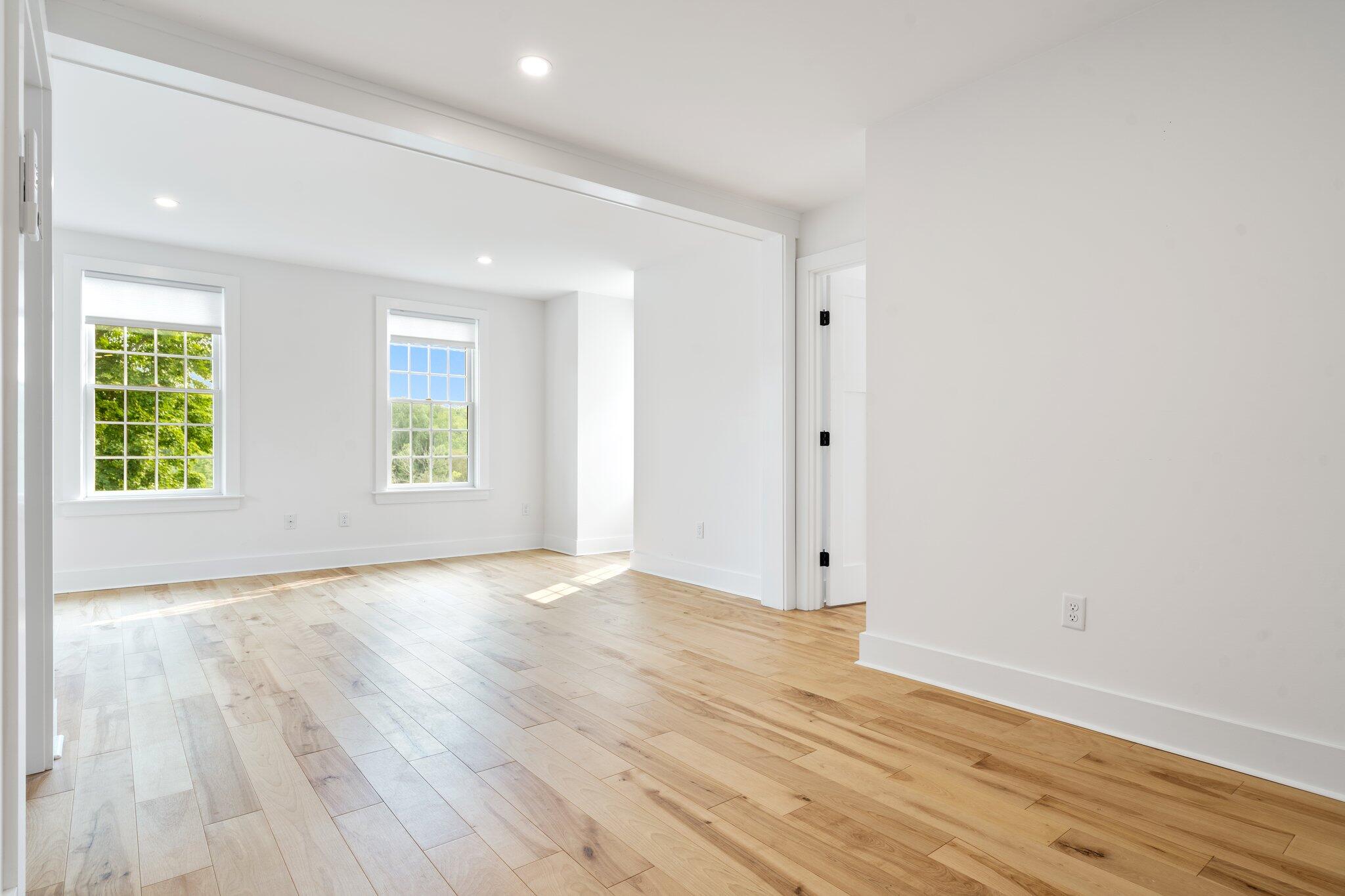 3 Cobbossee Avenue, 3