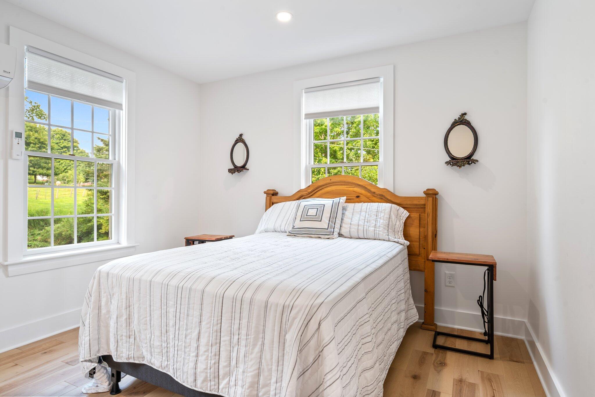3 Cobbossee Avenue, 3