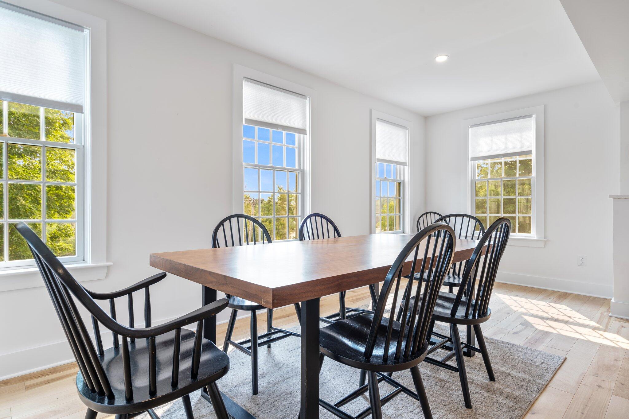 3 Cobbossee Avenue, 3