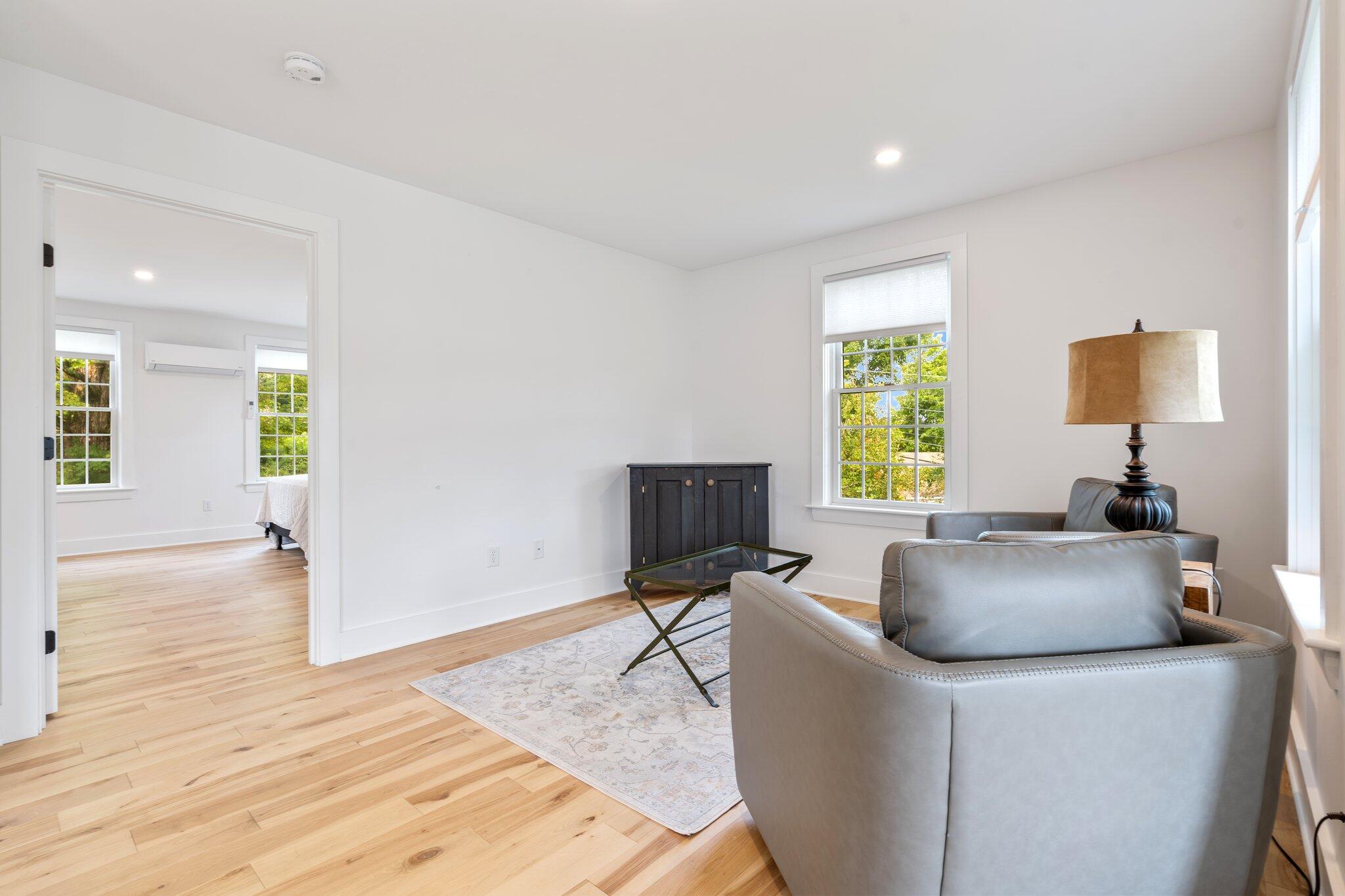 3 Cobbossee Avenue, 3