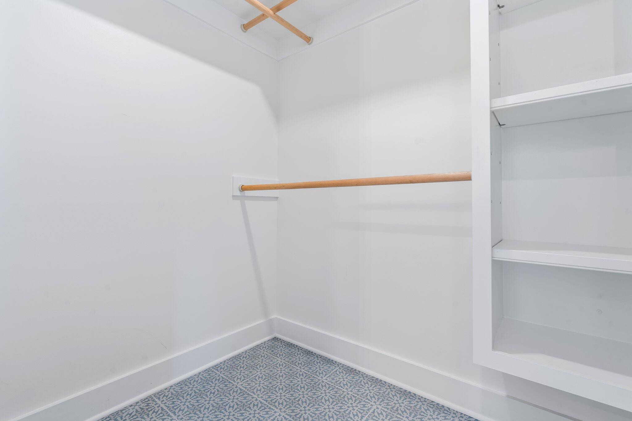 3 Cobbossee Avenue, 3