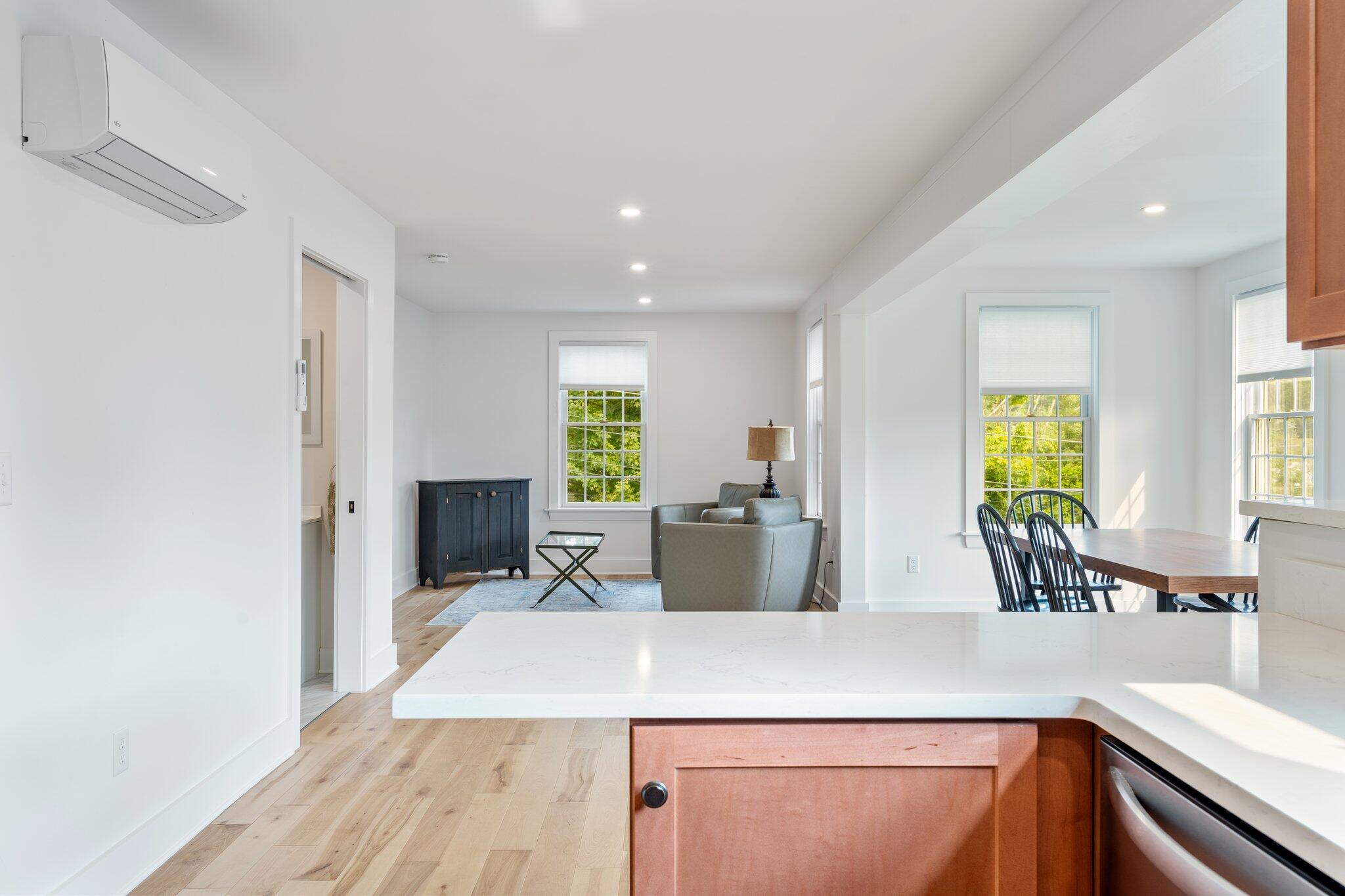 3 Cobbossee Avenue, 3