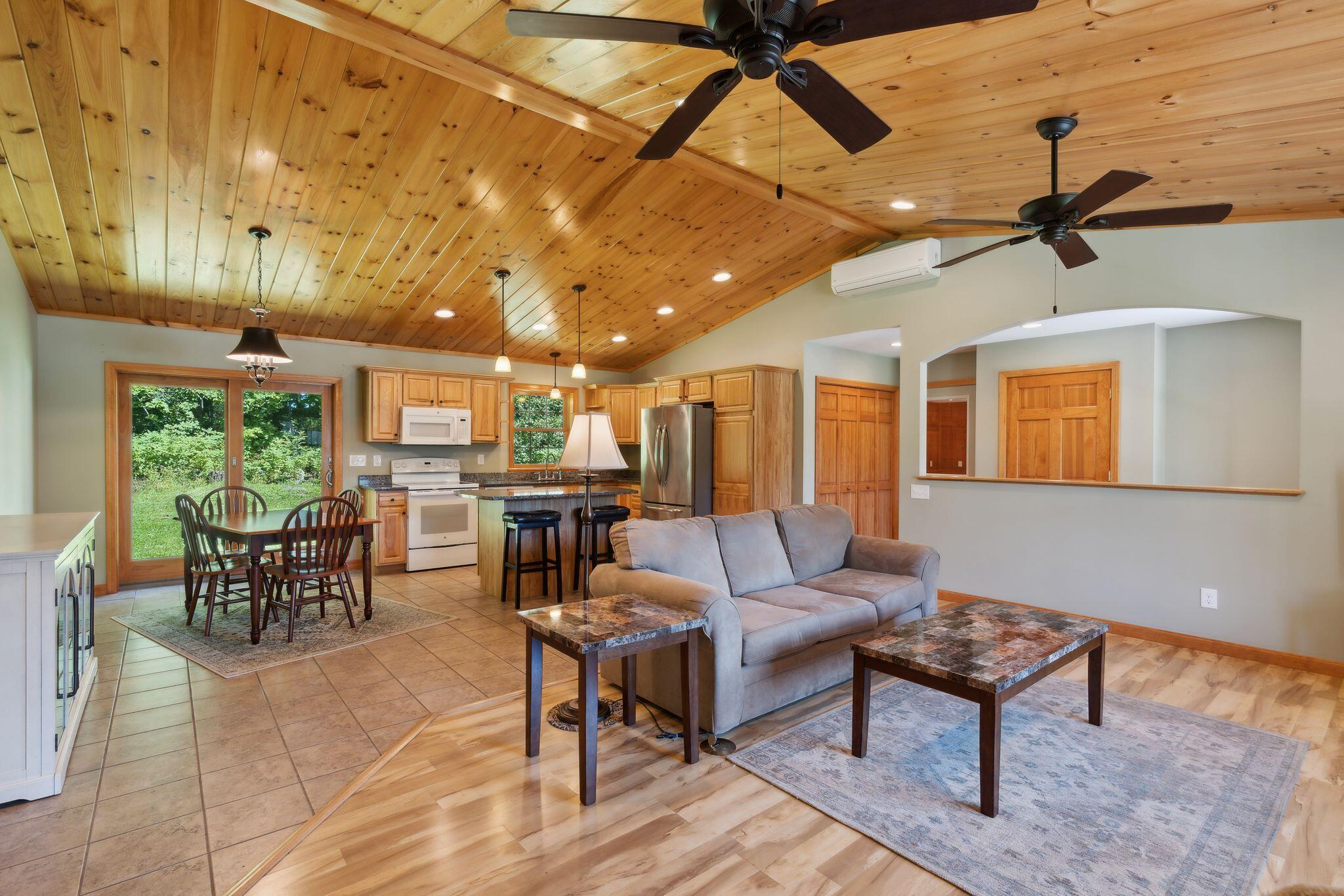3 Garrett Way