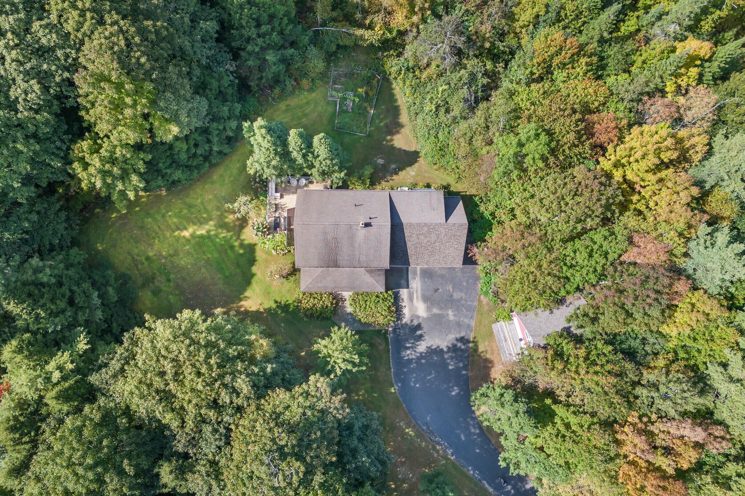 30 Elliot Lane