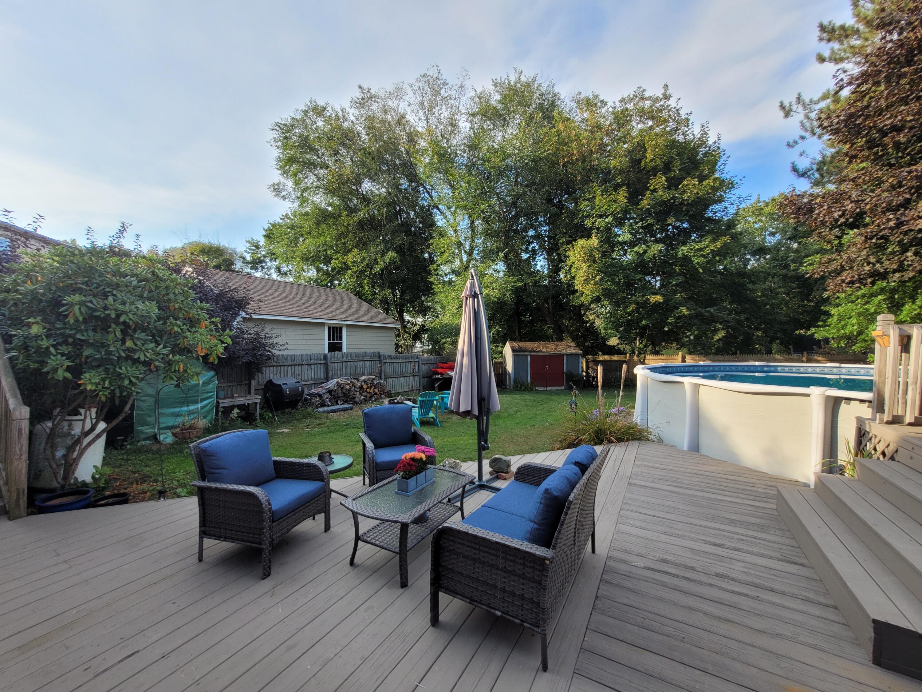 18 Woodman Avenue