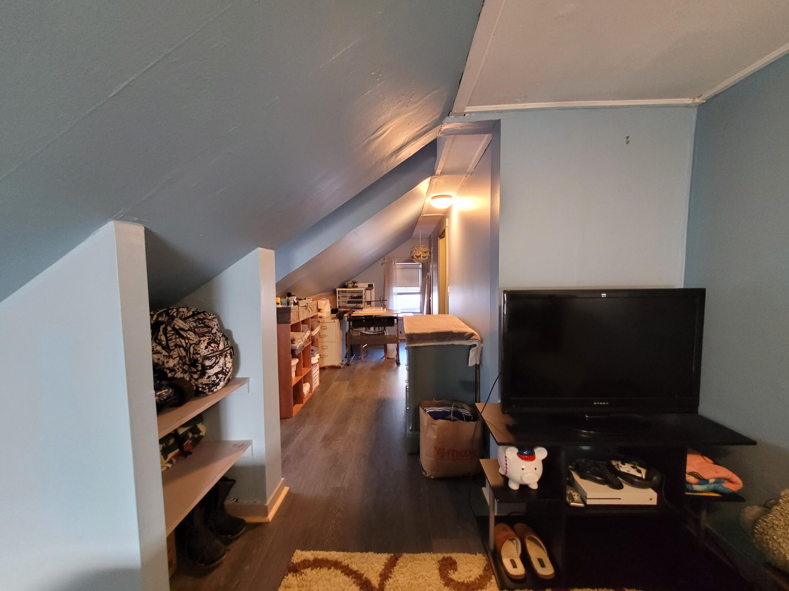 18 Woodman Avenue
