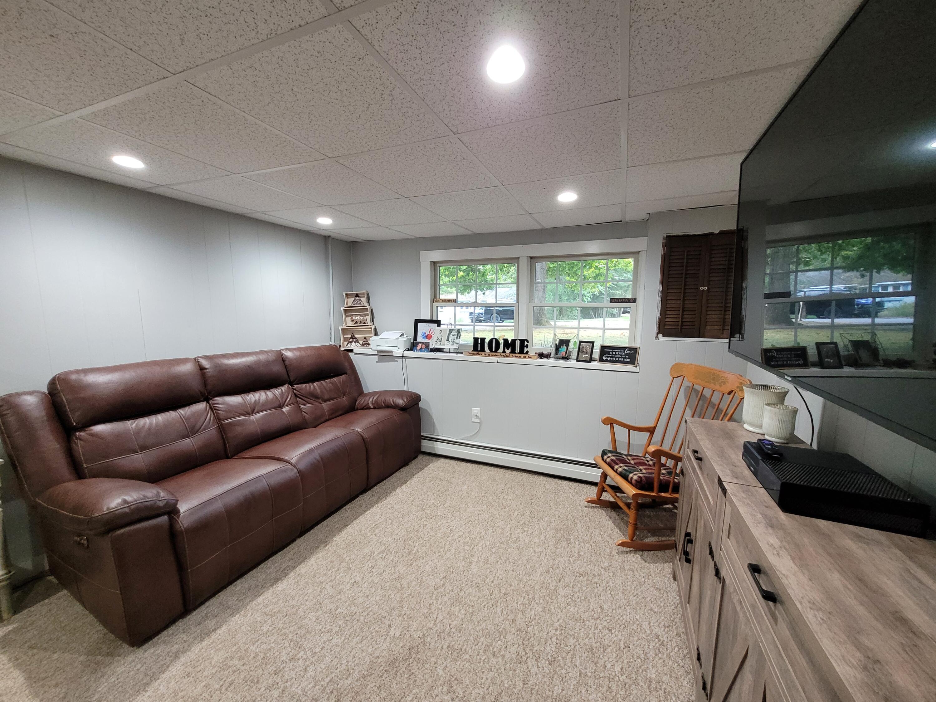 51 Oak Hill Drive
