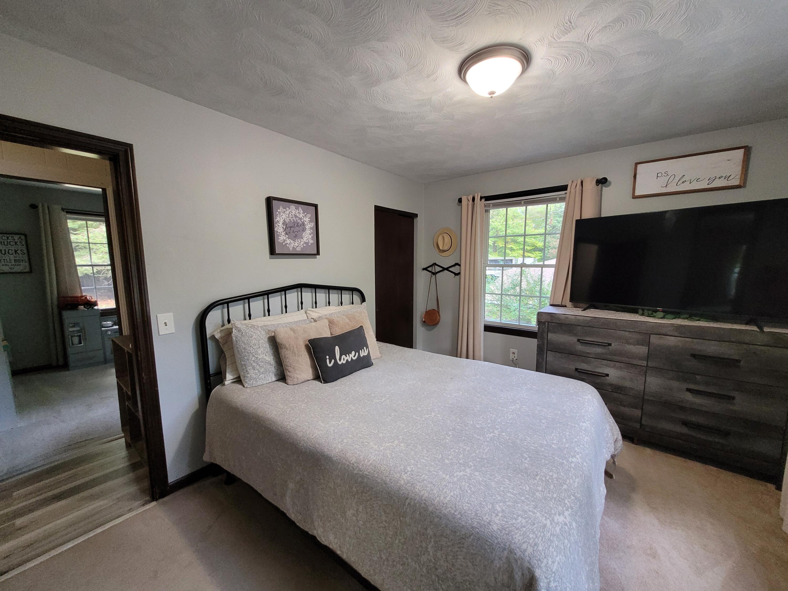 51 Oak Hill Drive