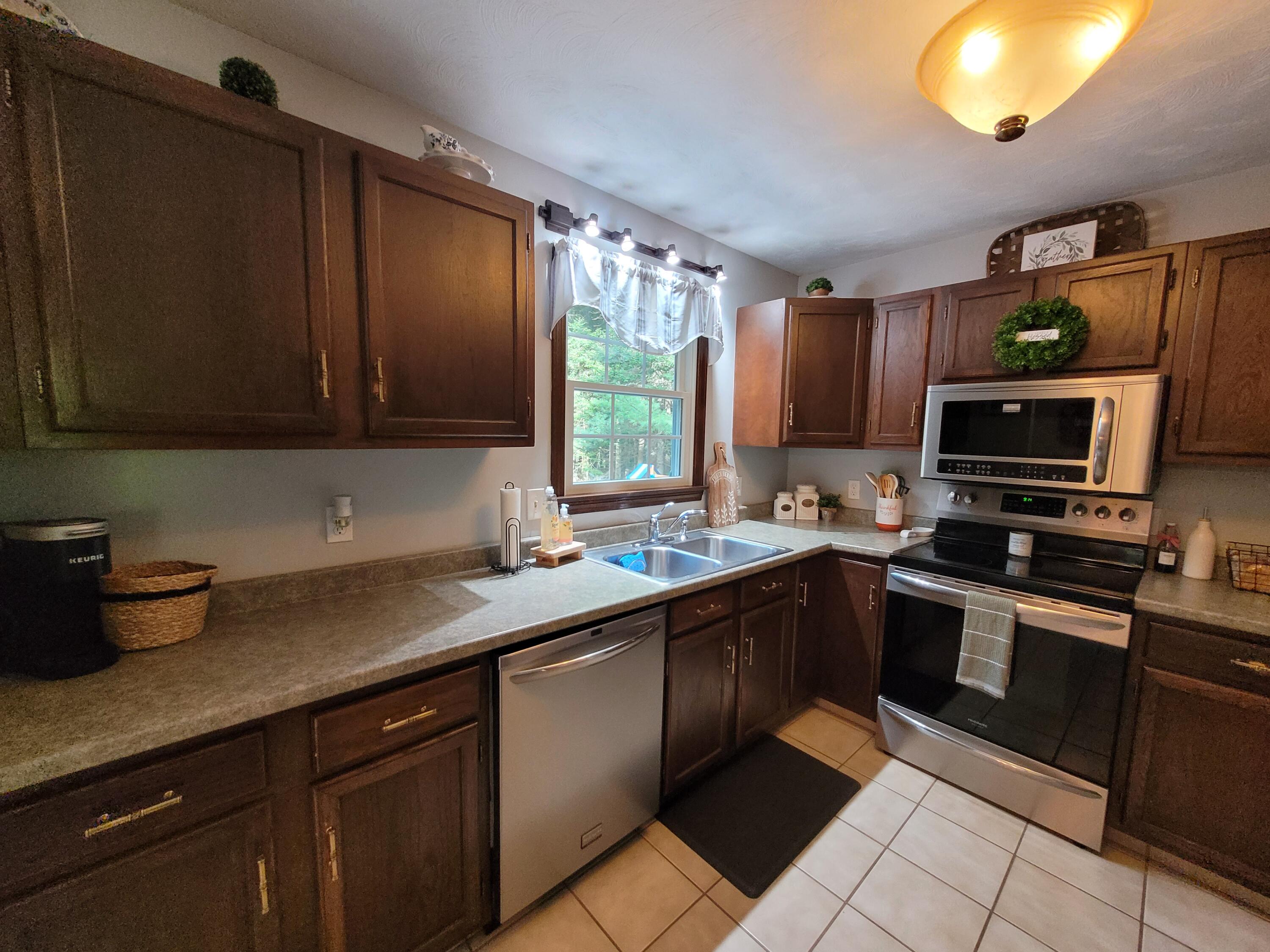 51 Oak Hill Drive