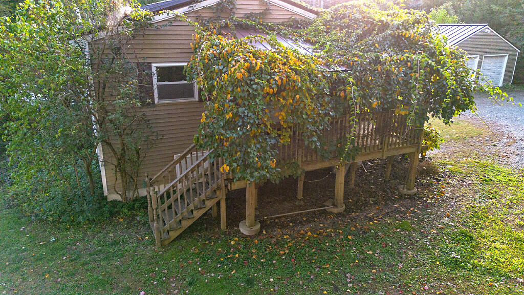 413 N Pond Road