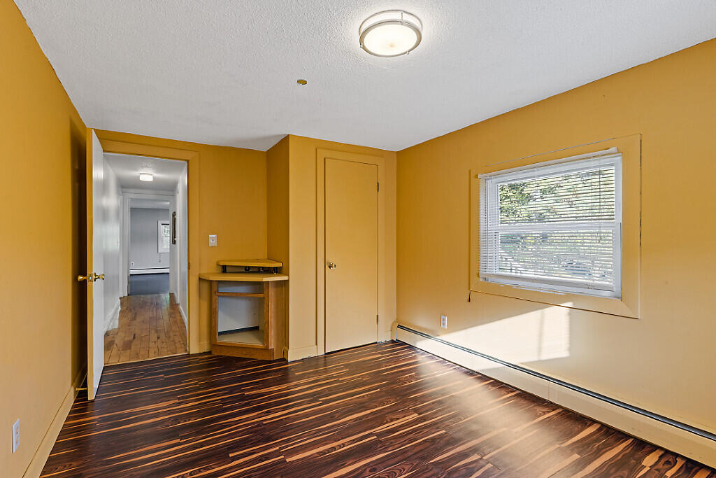 413 N Pond Road