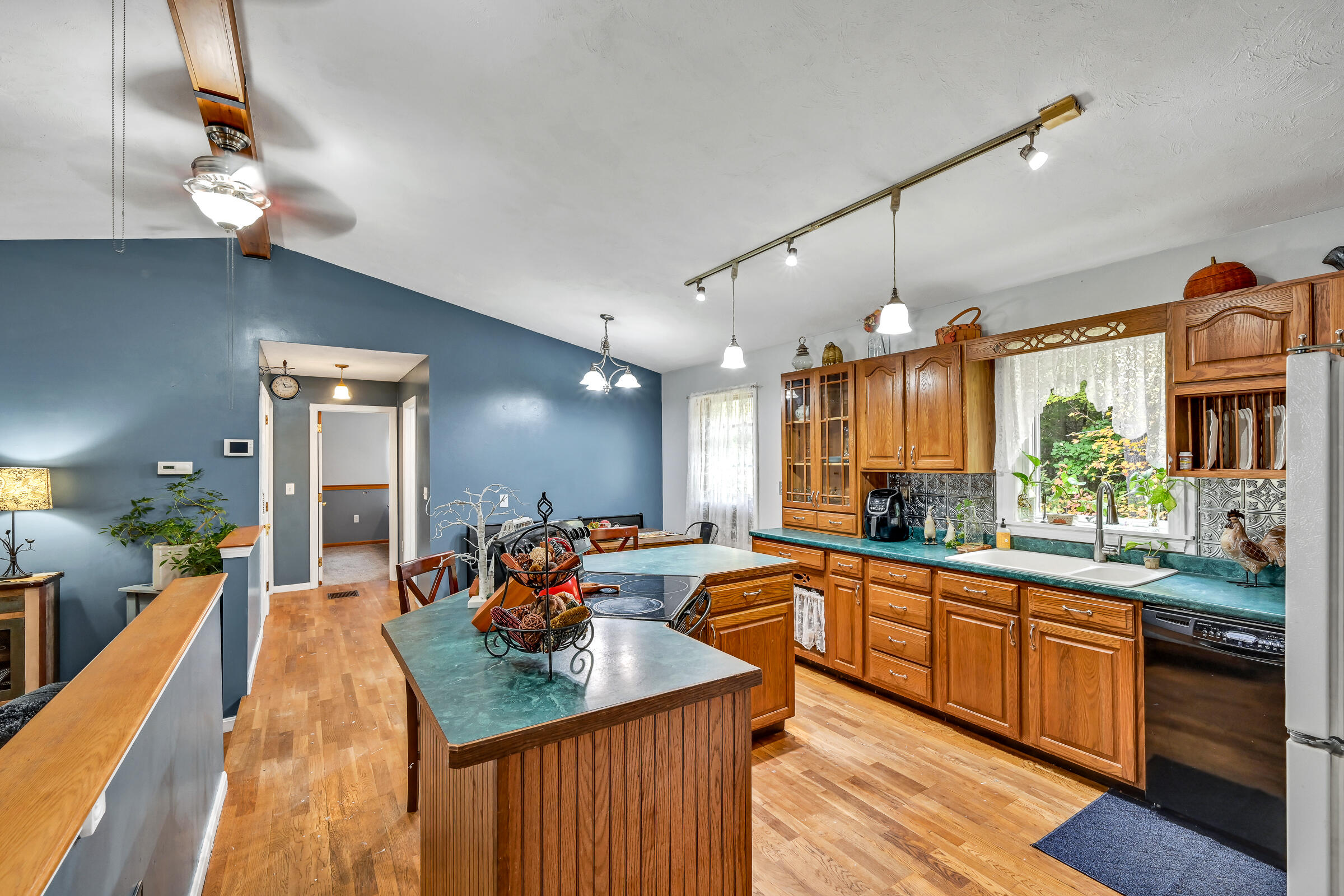 611 Benton Road