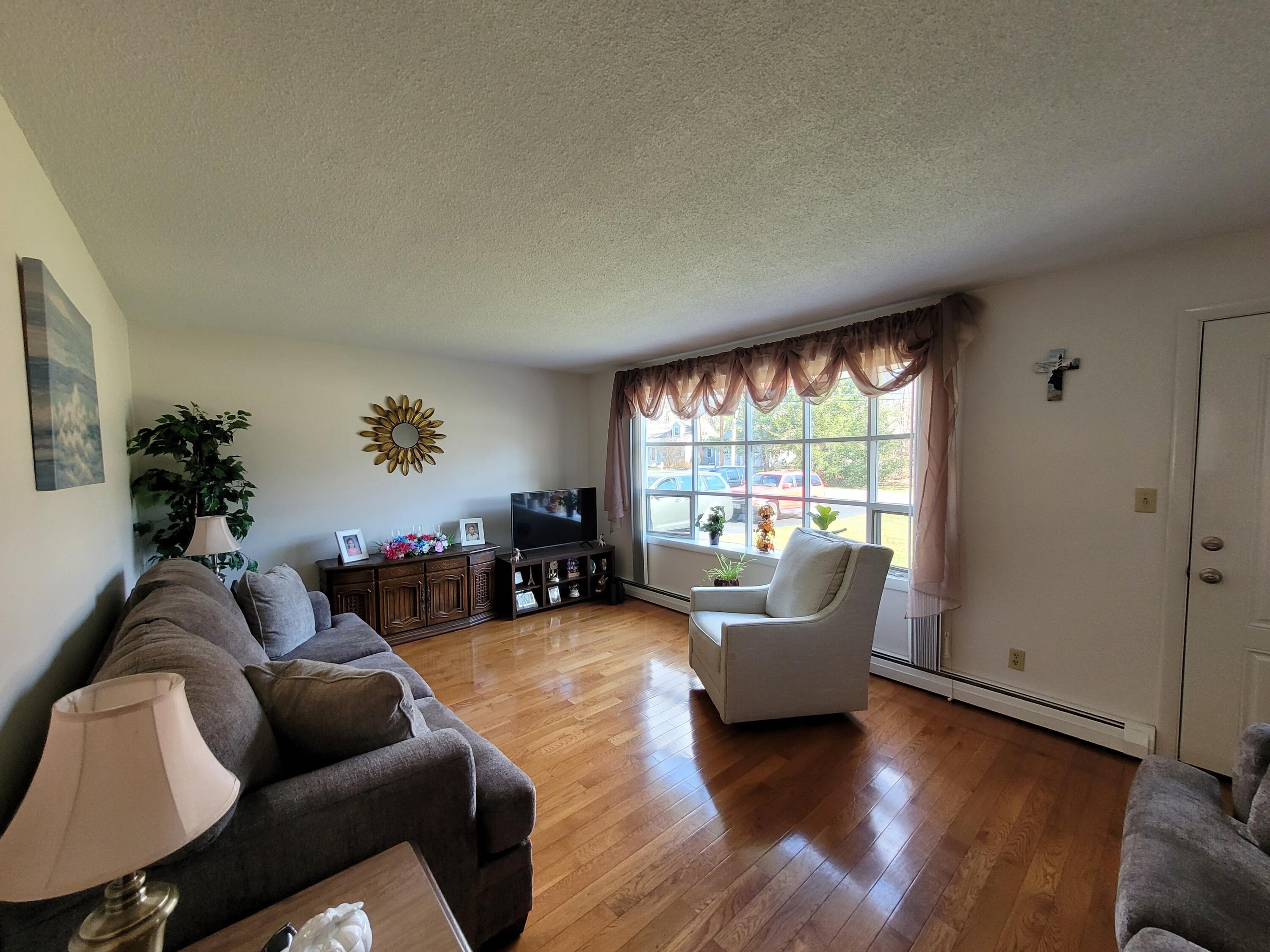 38 Frankwood Drive