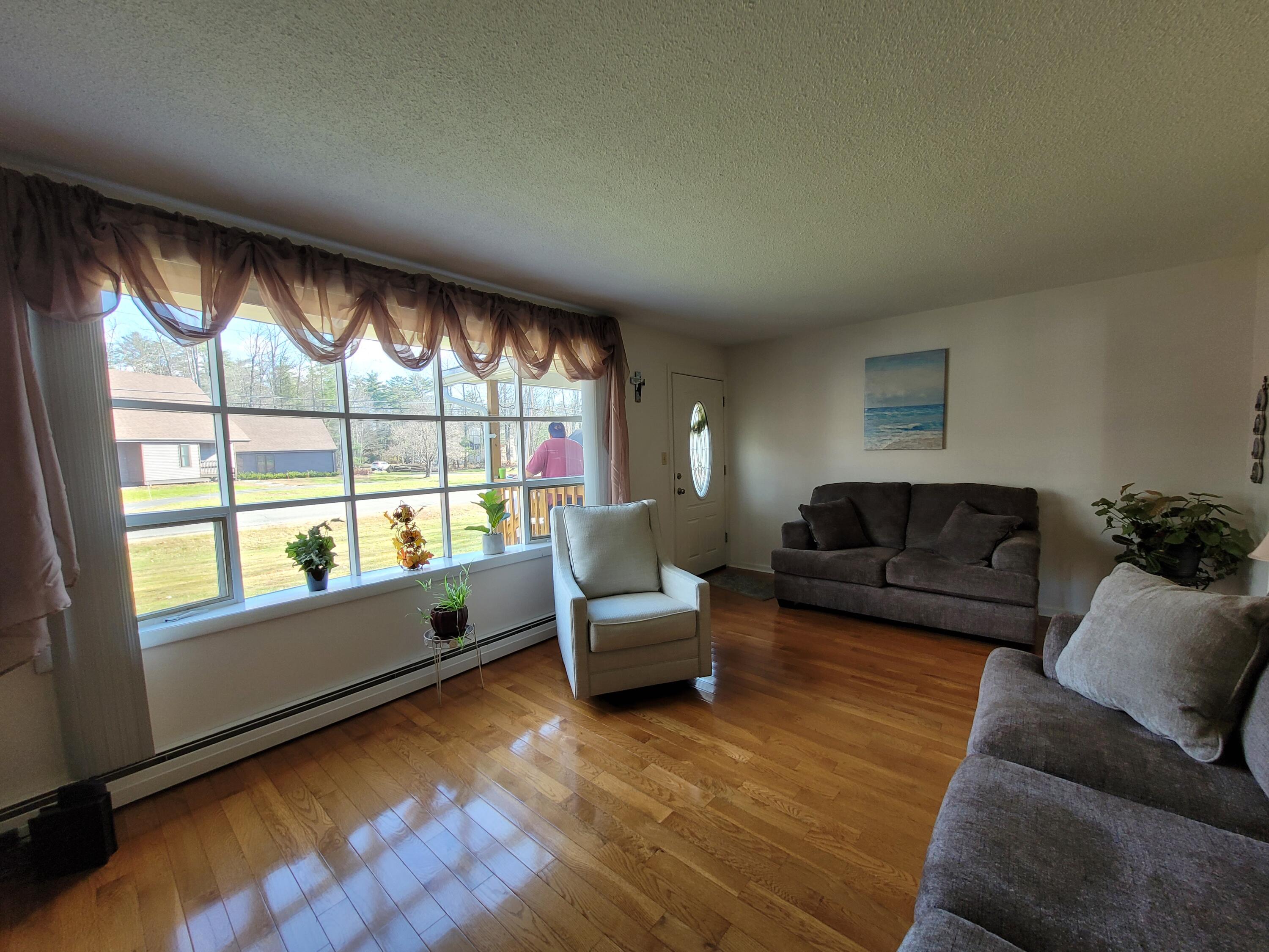 38 Frankwood Drive