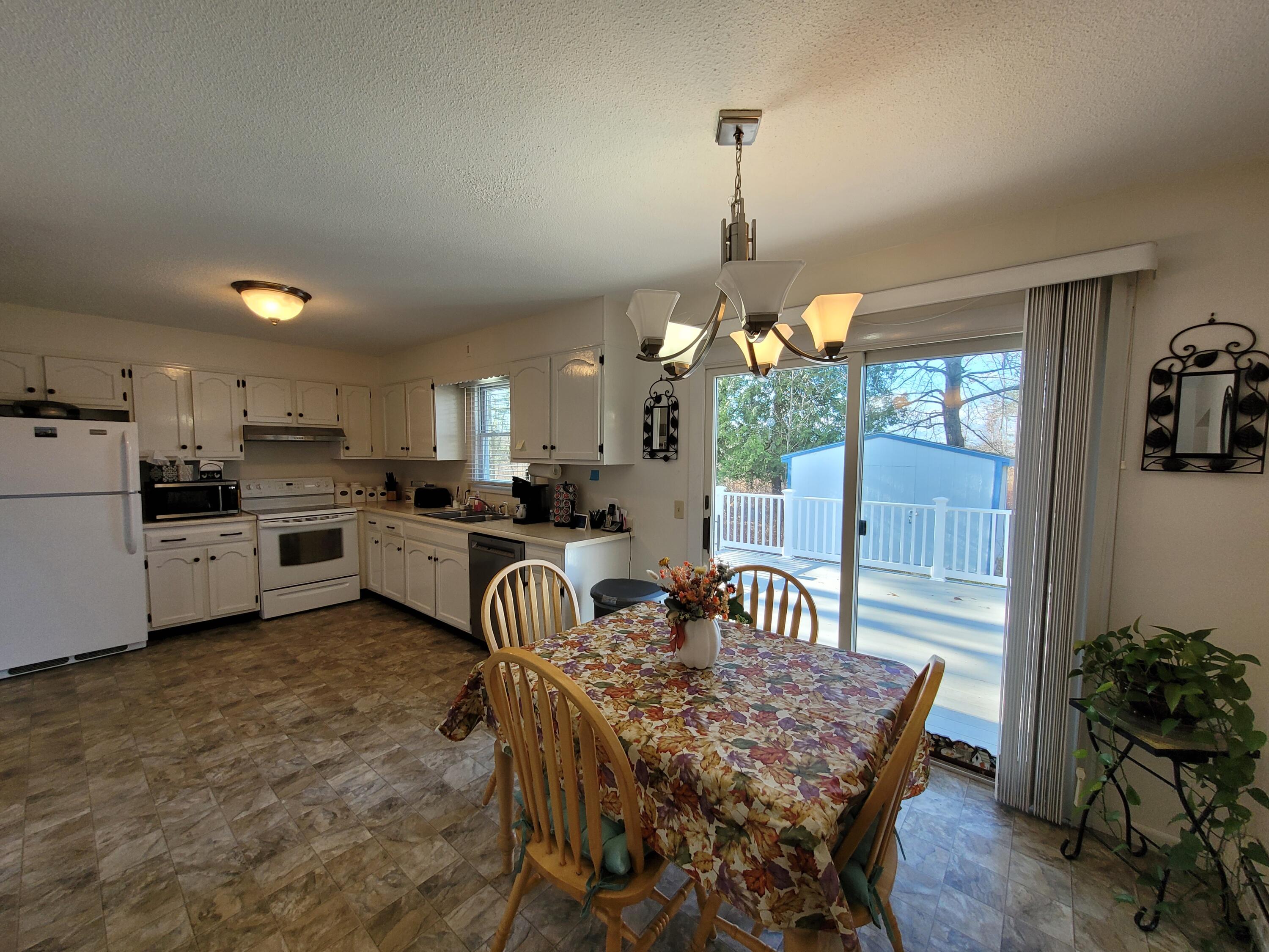 38 Frankwood Drive