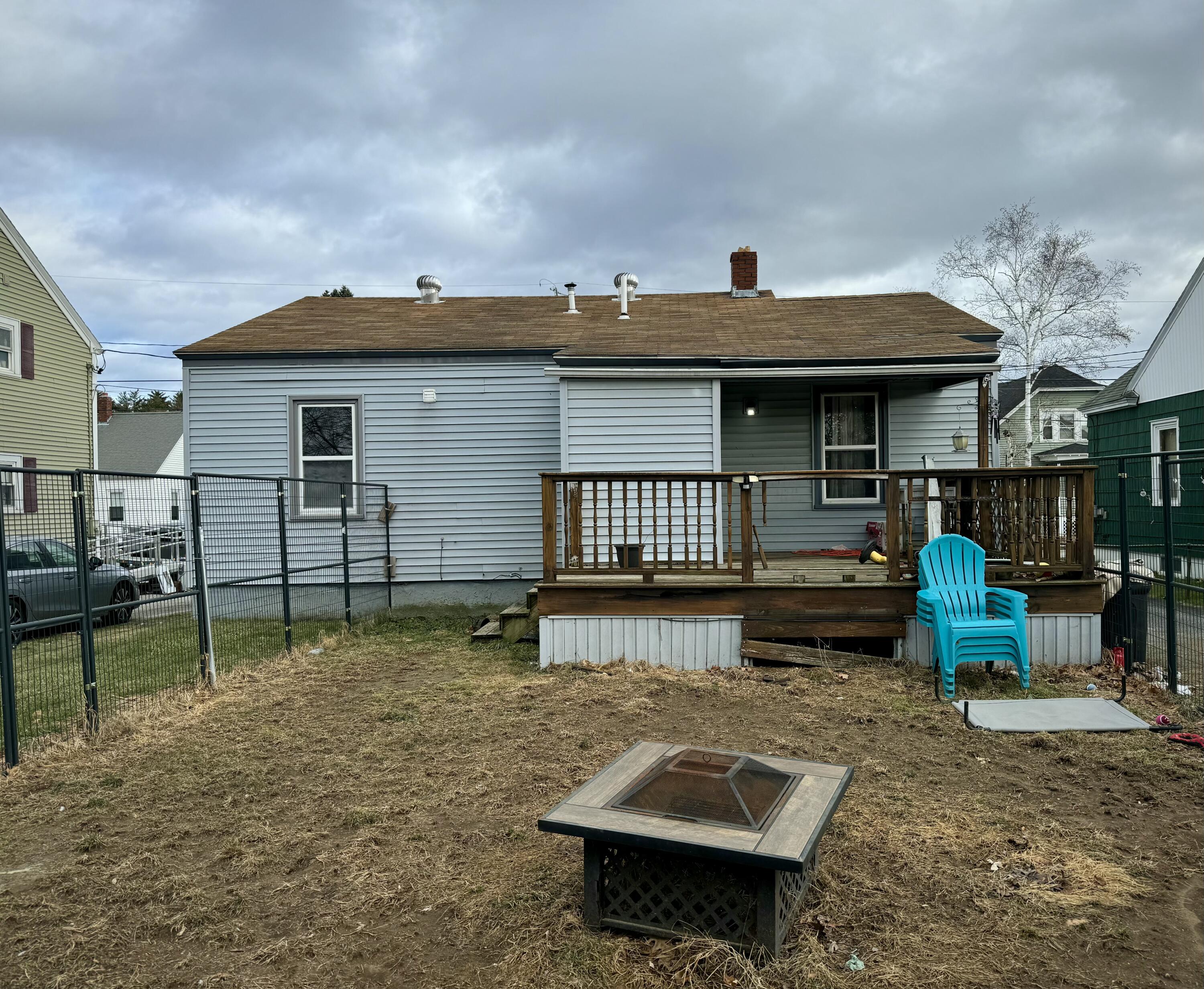 85 Fairlawn Avenue