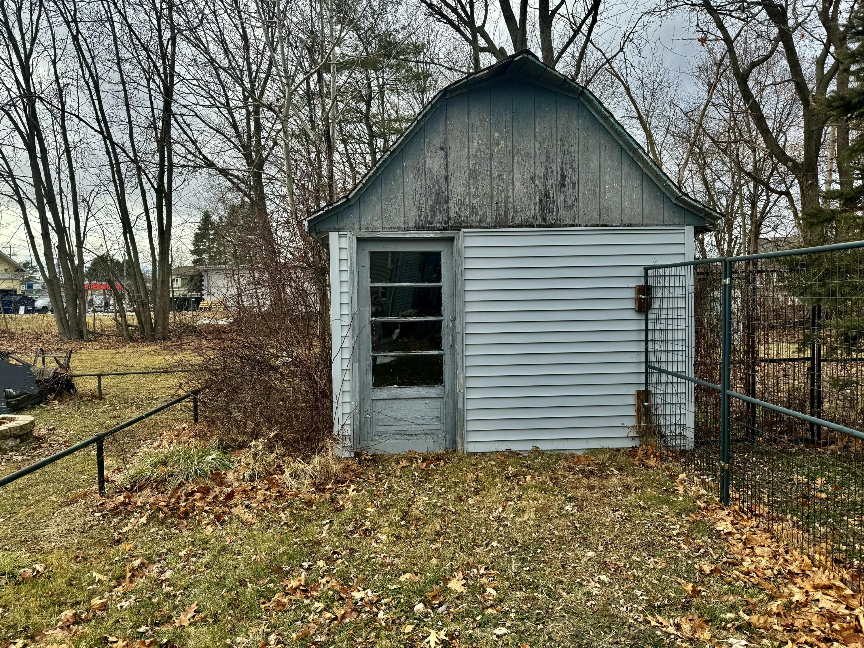 85 Fairlawn Avenue