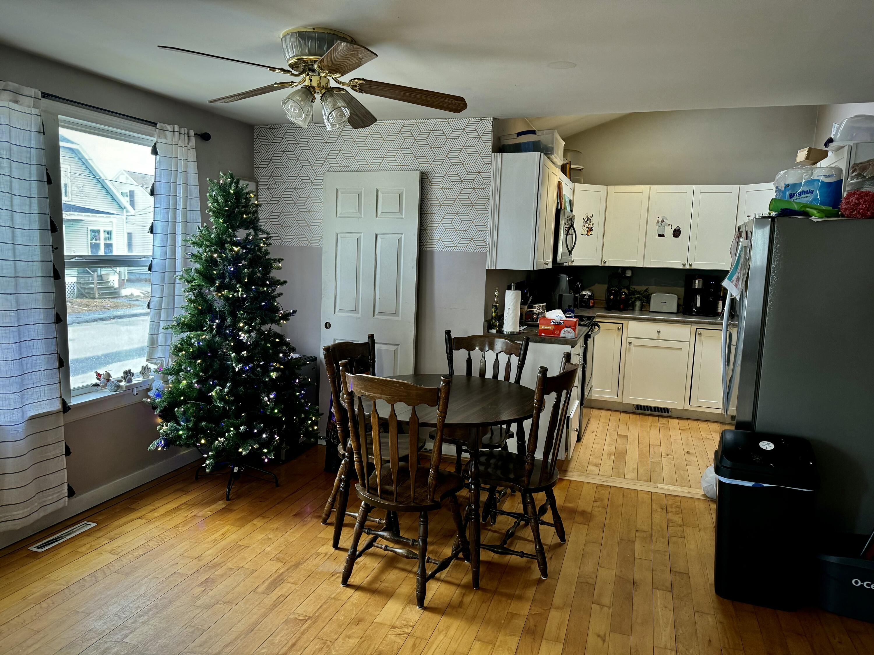 85 Fairlawn Avenue