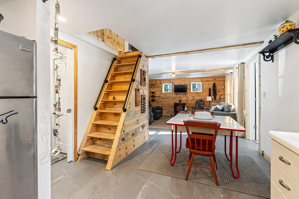 611 N Blanchard Shirley Road