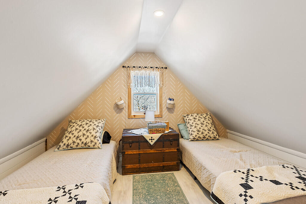 611 N Blanchard Shirley Road