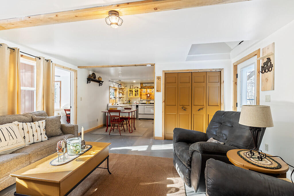 611 N Blanchard Shirley Road