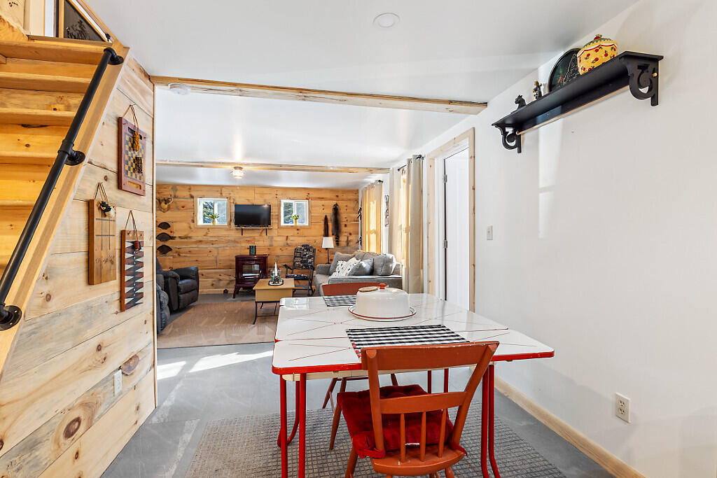 611 N Blanchard Shirley Road