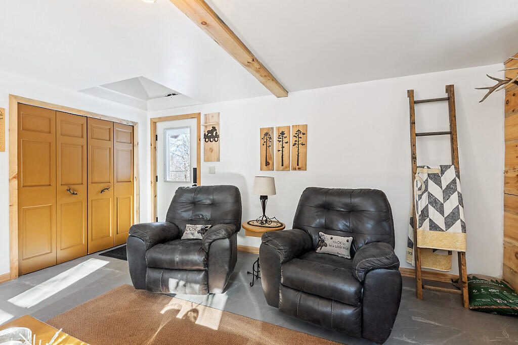 611 N Blanchard Shirley Road