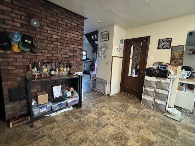 325 Middle Road