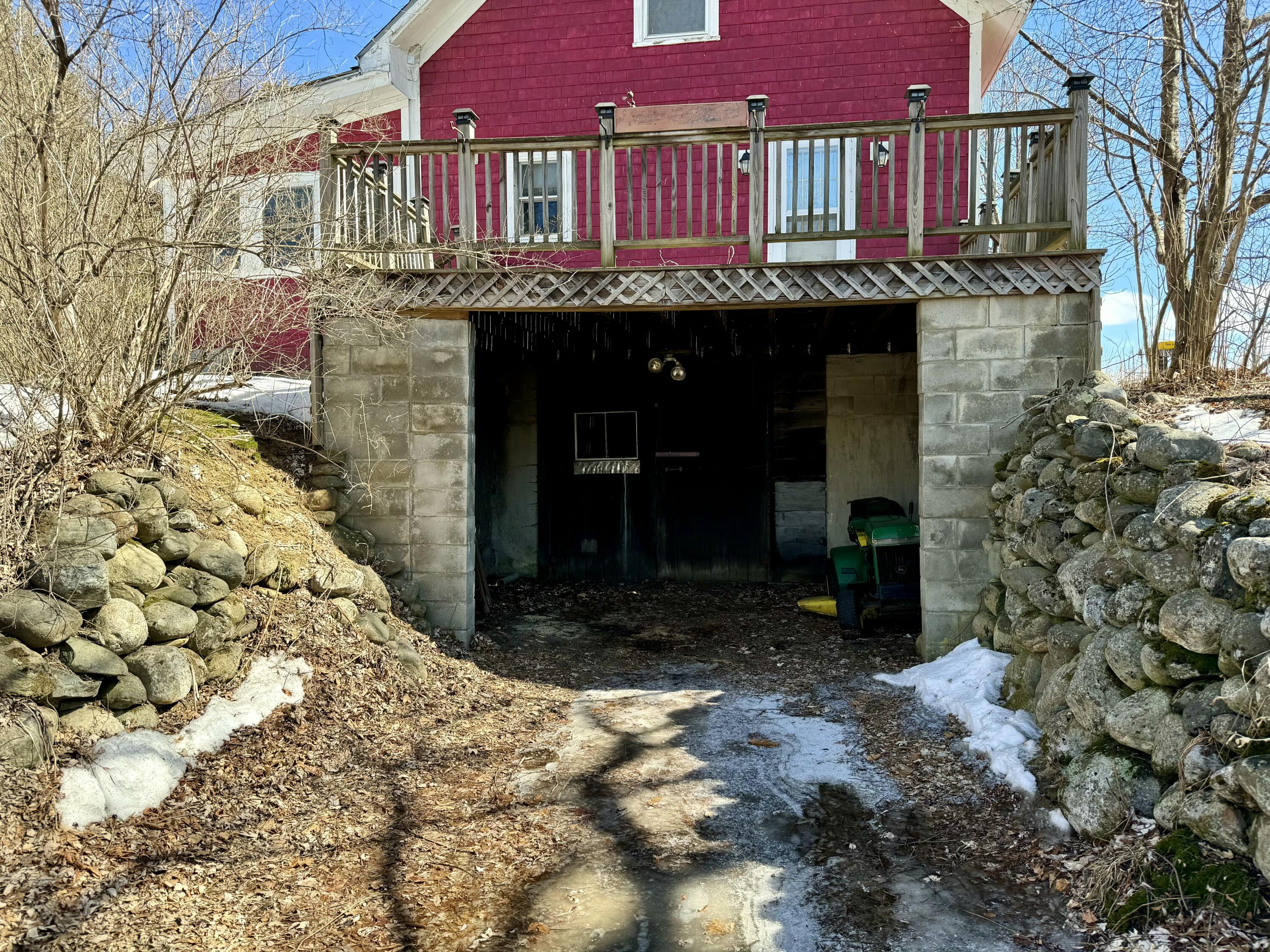 133 Cemetery Road