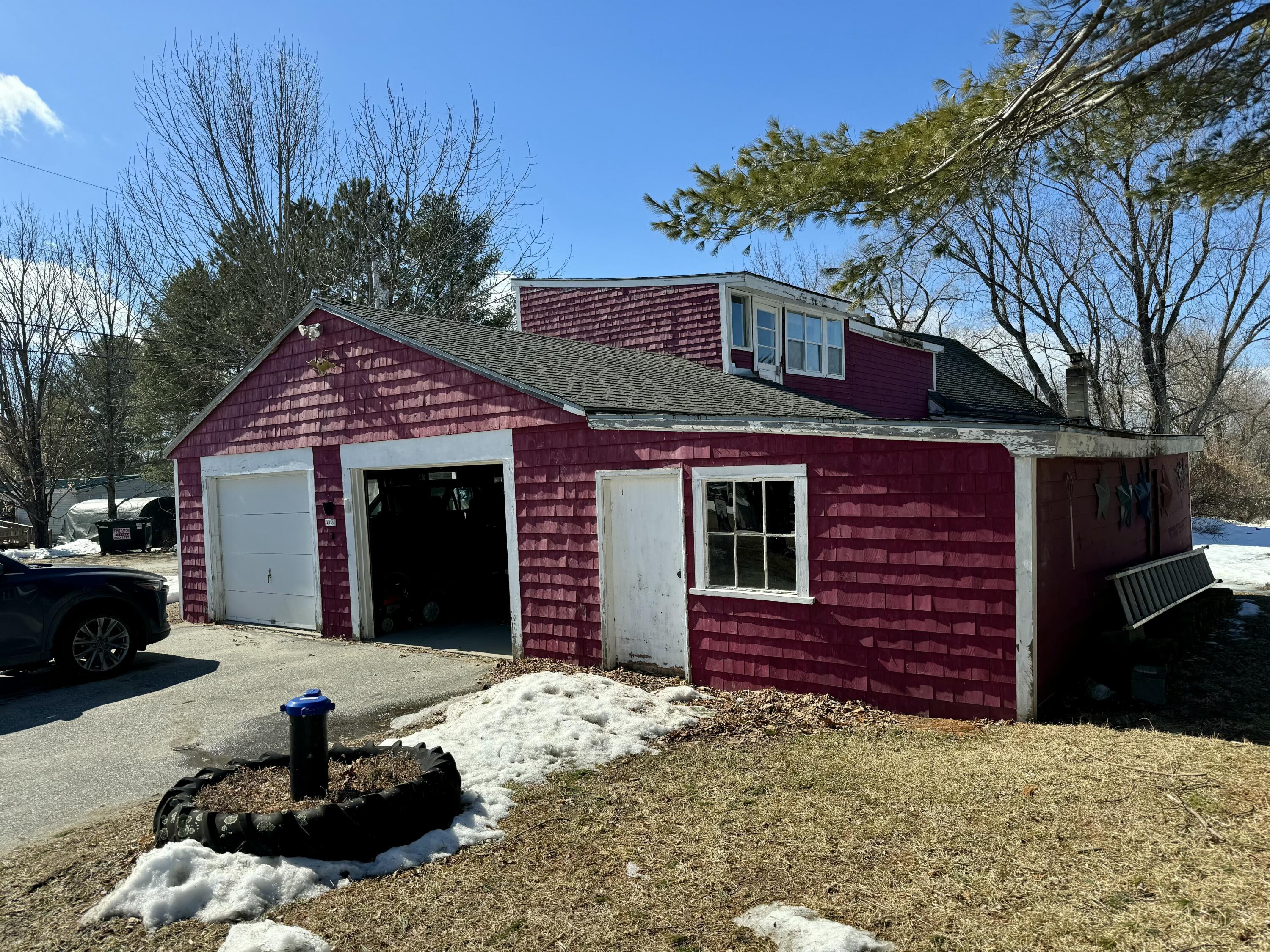 133 Cemetery Road