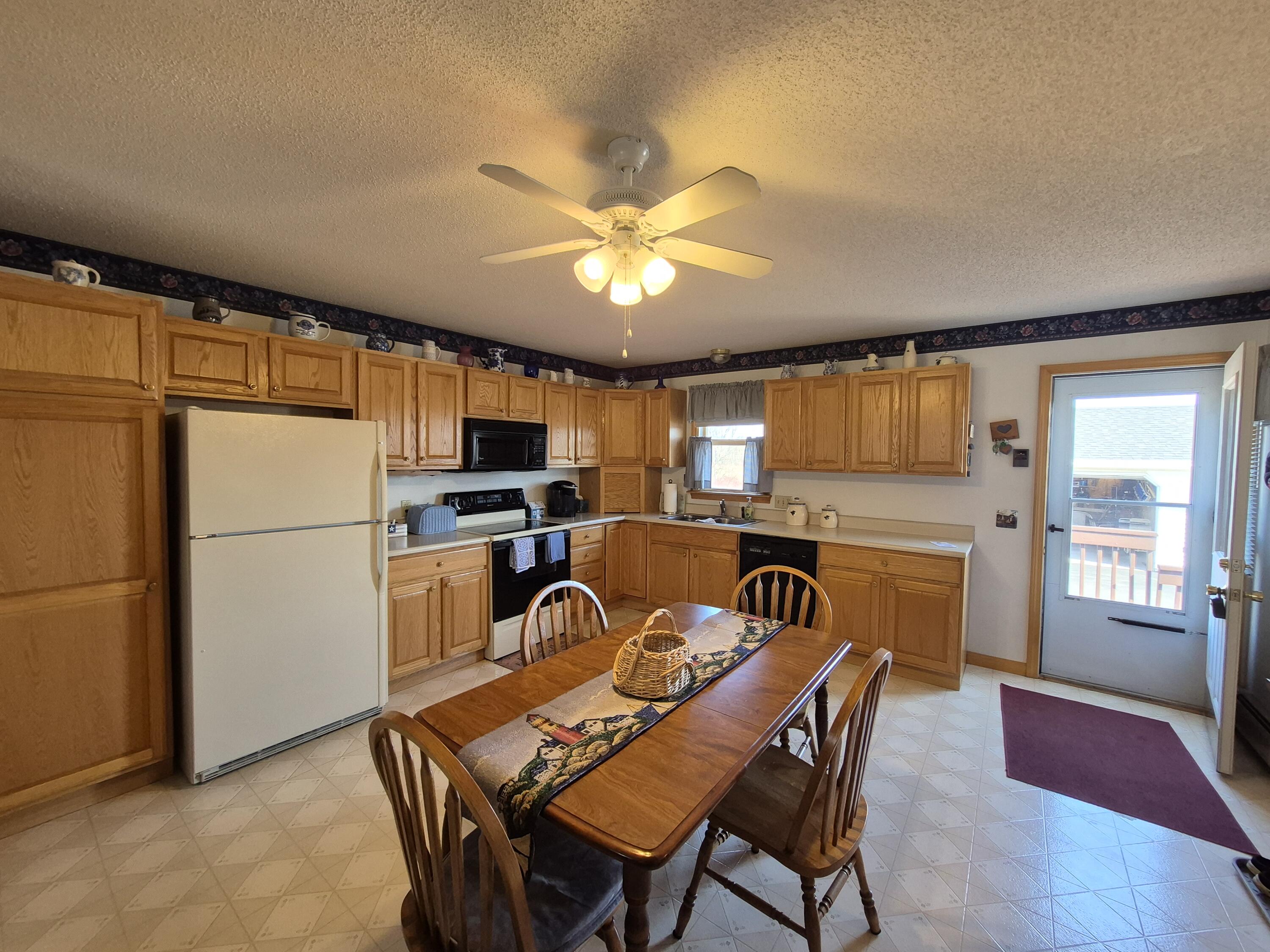 58 Meadow View Lane, 42