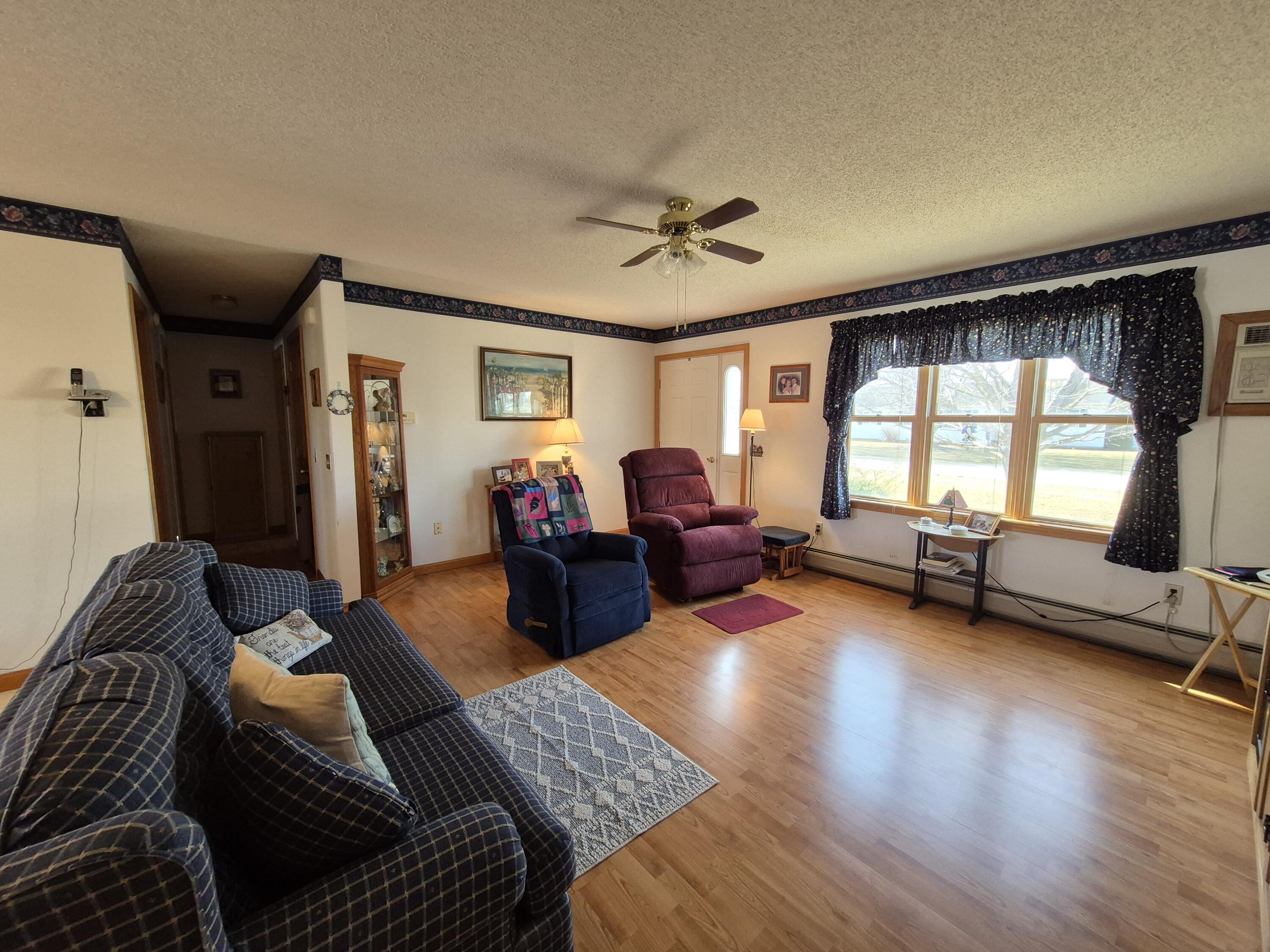 58 Meadow View Lane, 42