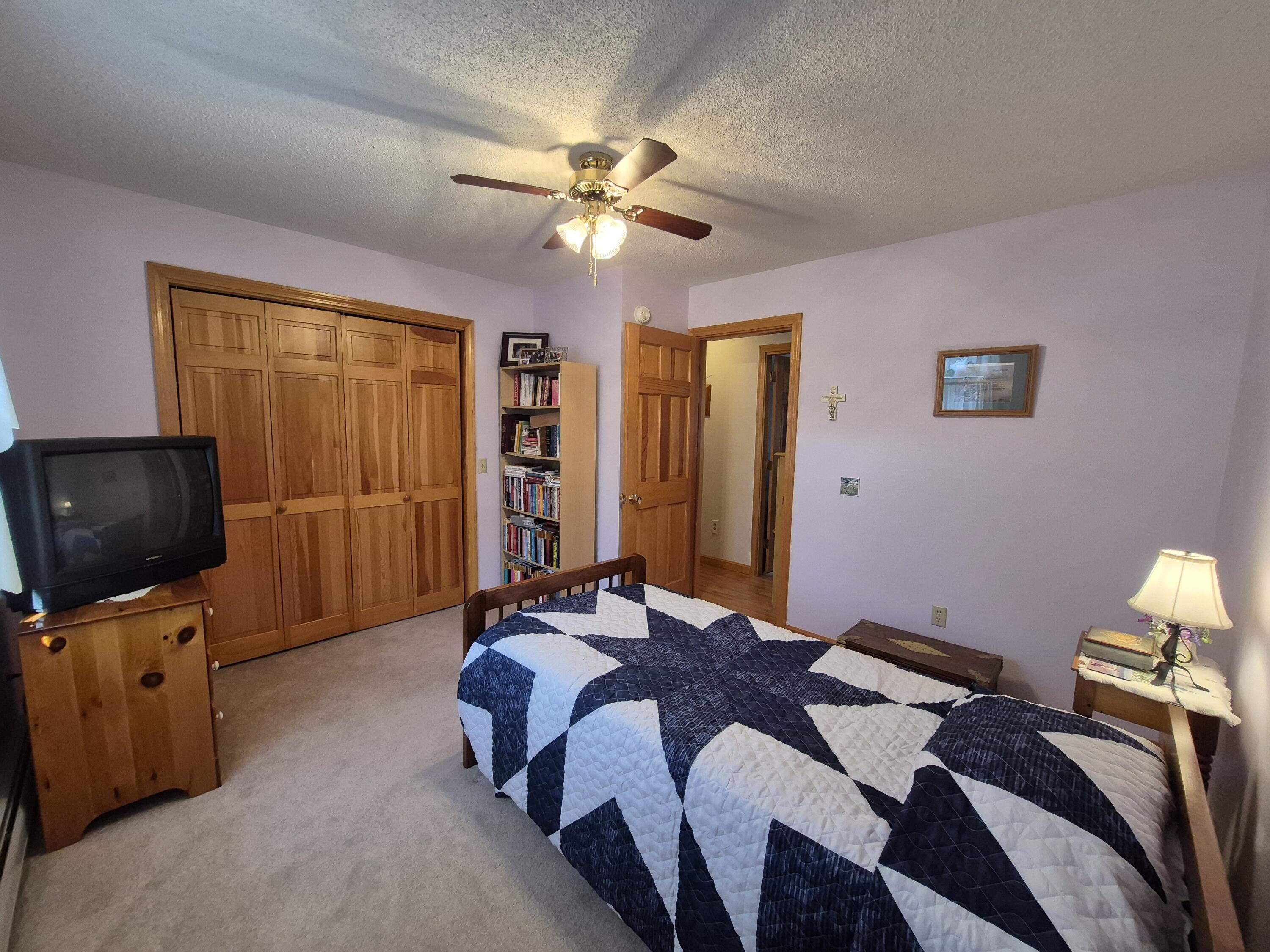 58 Meadow View Lane, 42