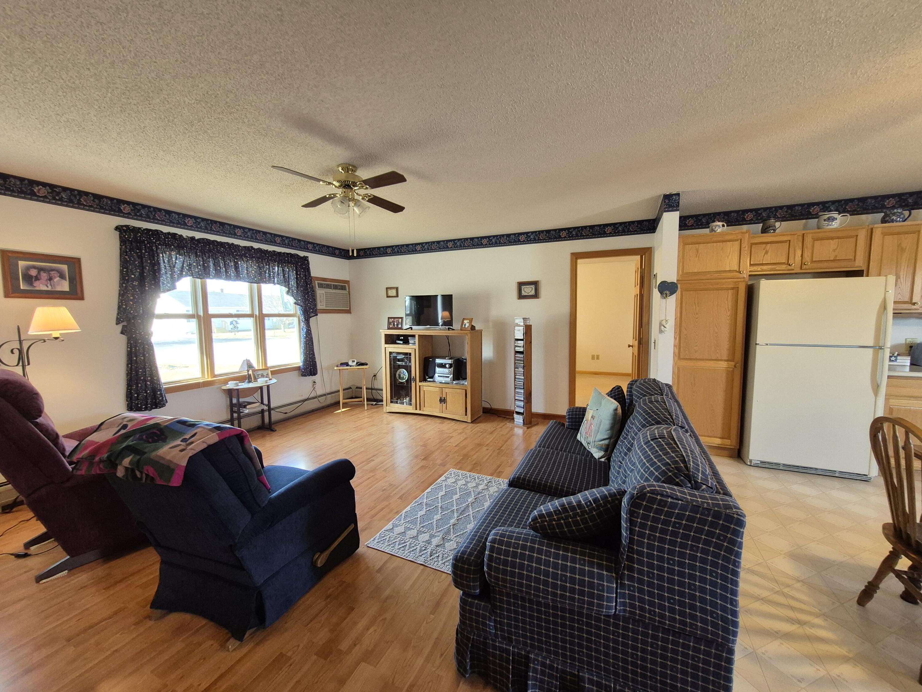 58 Meadow View Lane, 42