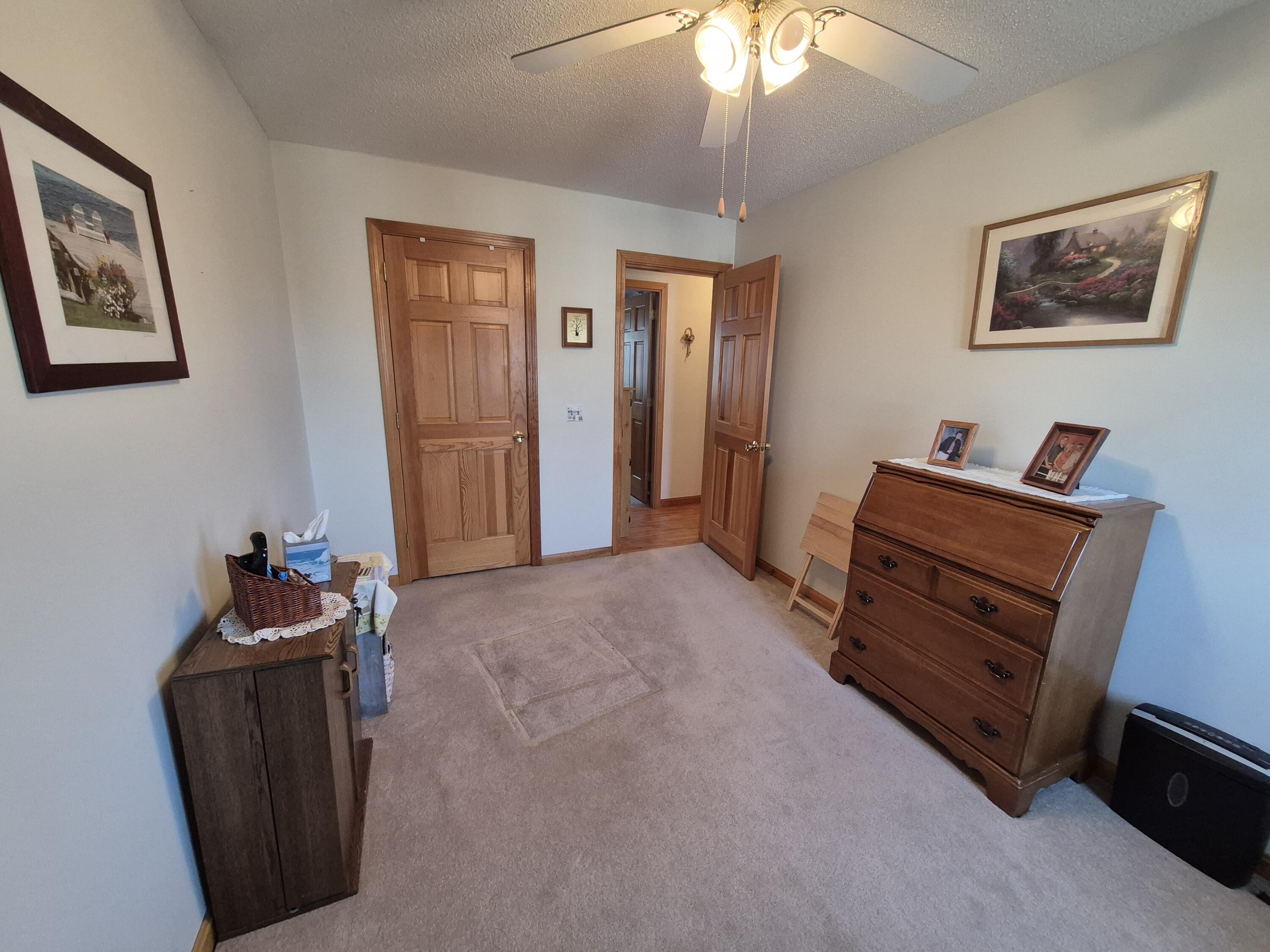 58 Meadow View Lane, 42