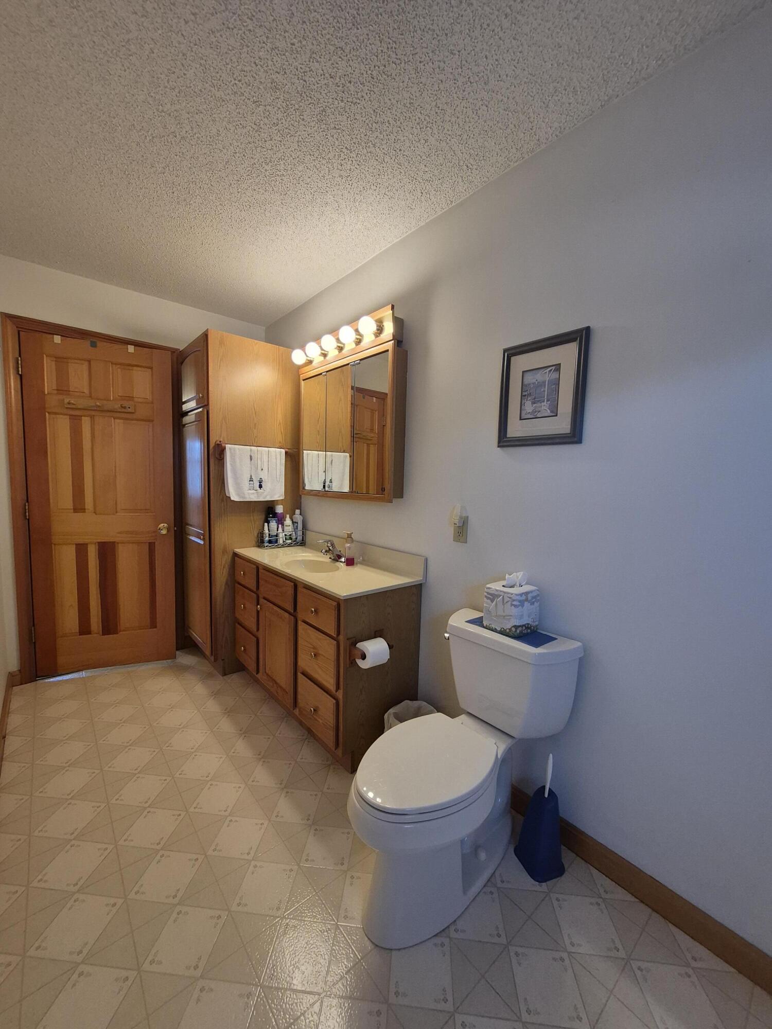 58 Meadow View Lane, 42