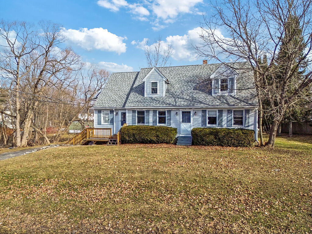 26 Summit Street
