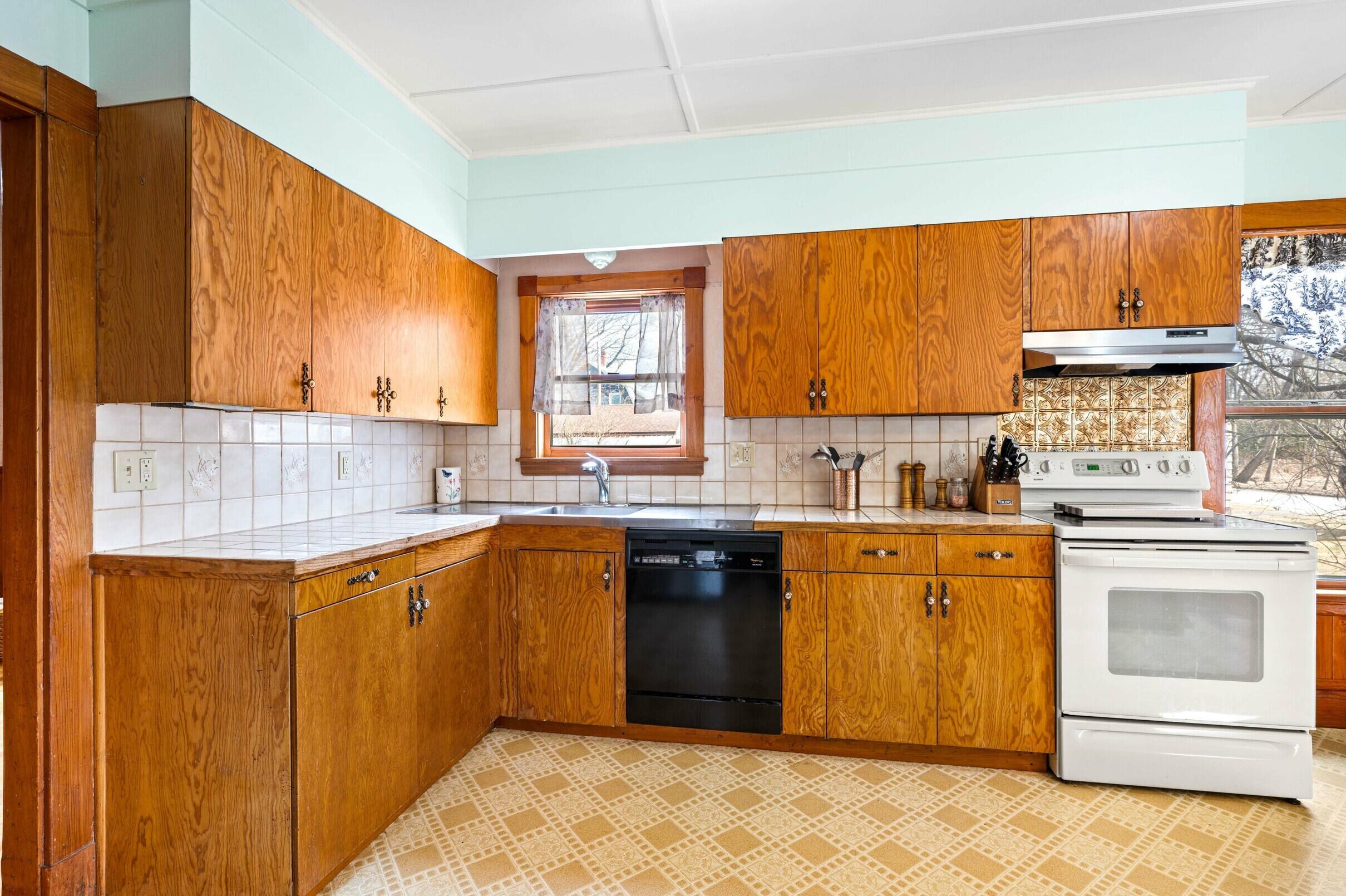 311 Benton Avenue