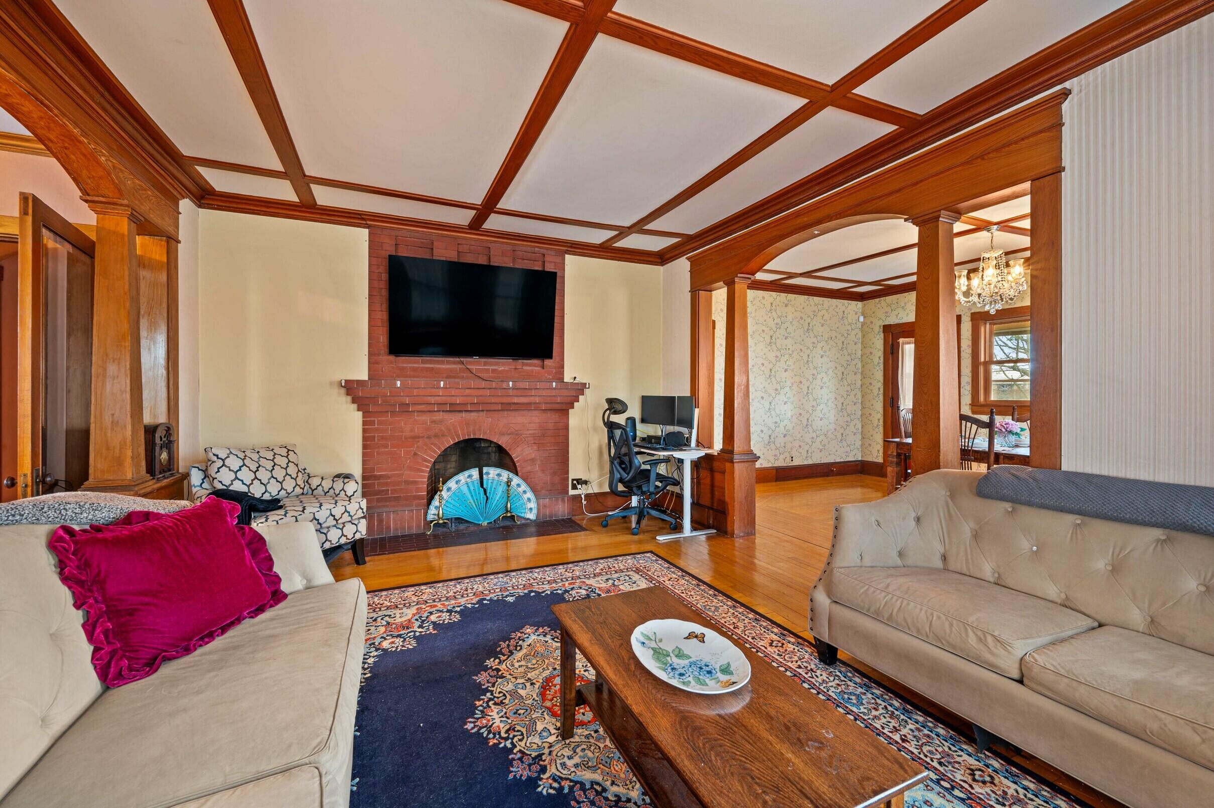 311 Benton Avenue