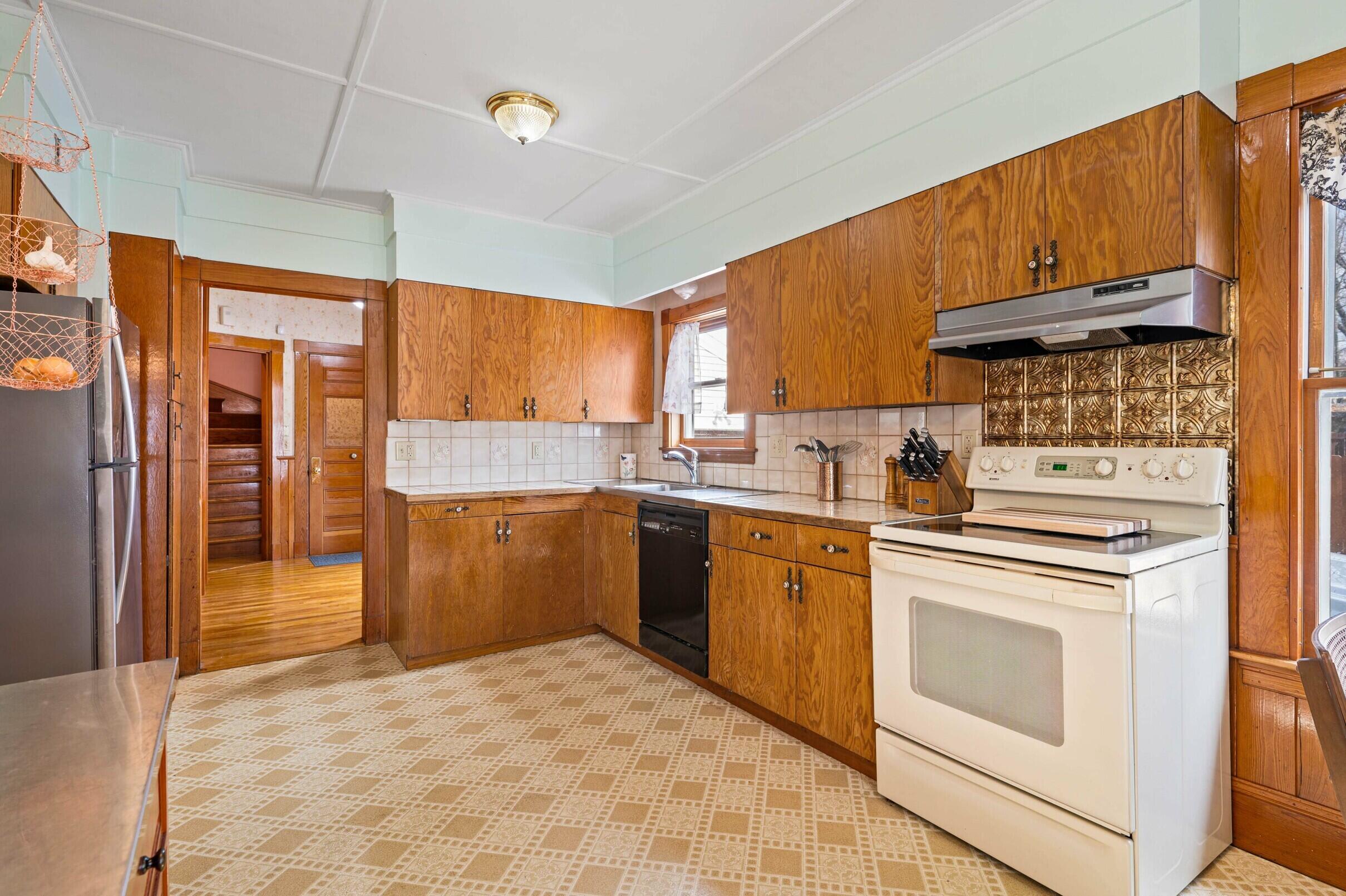 311 Benton Avenue