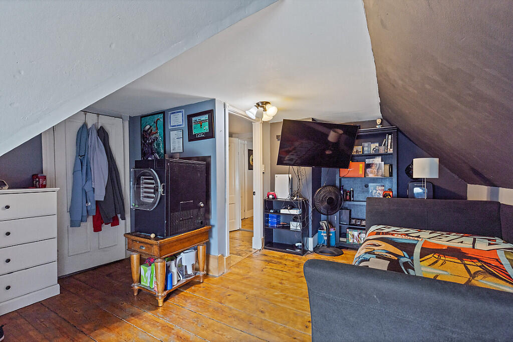 270 Garland Street