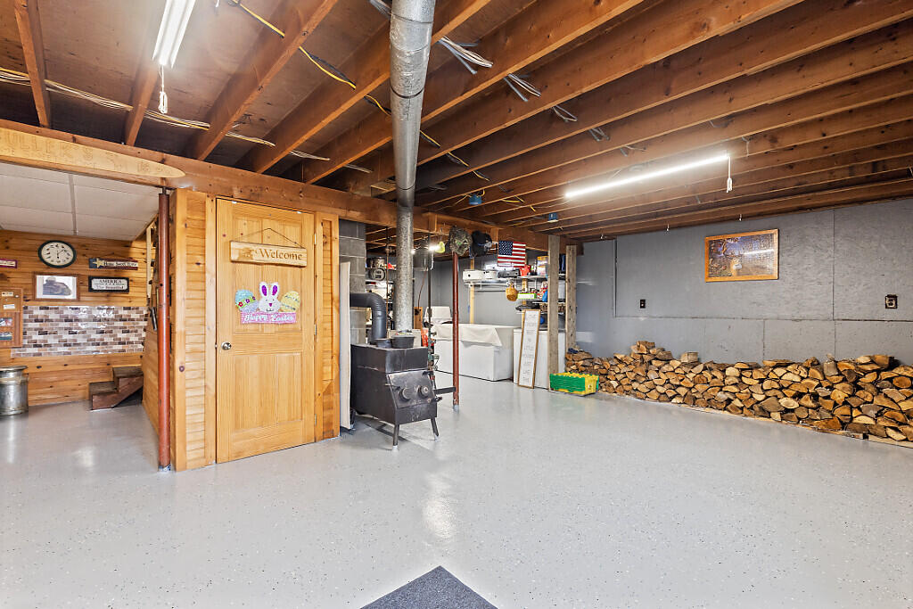 1675 Western Ridge Road
