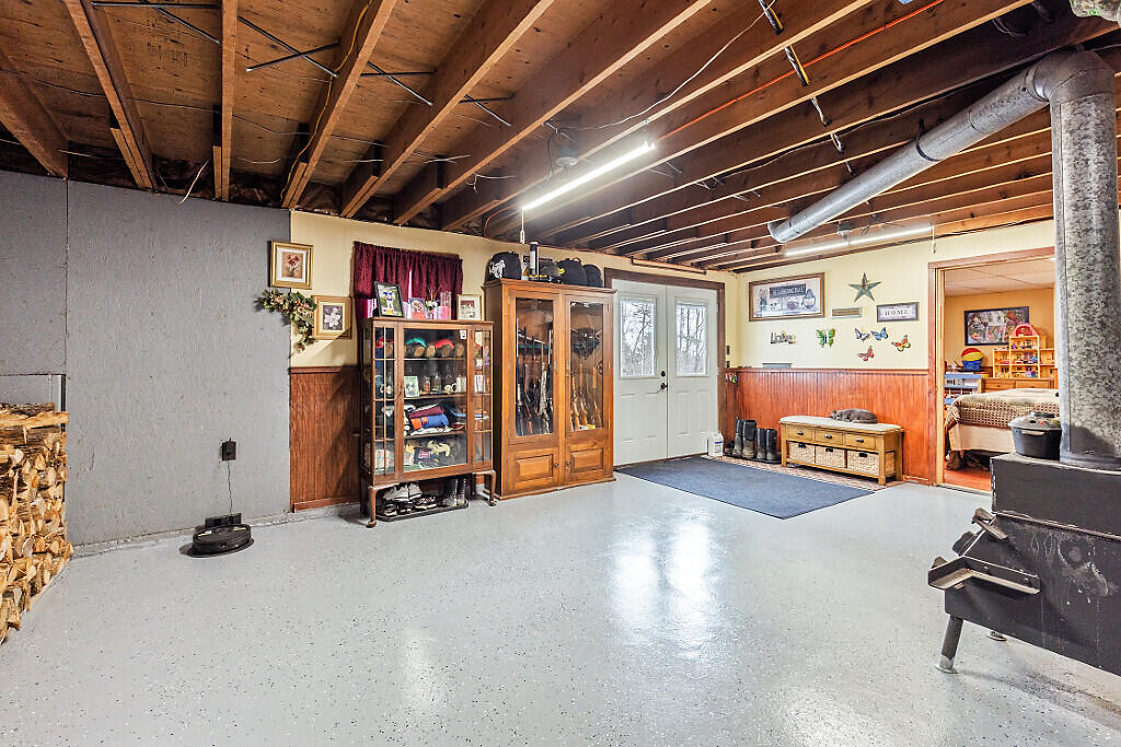 1675 Western Ridge Road