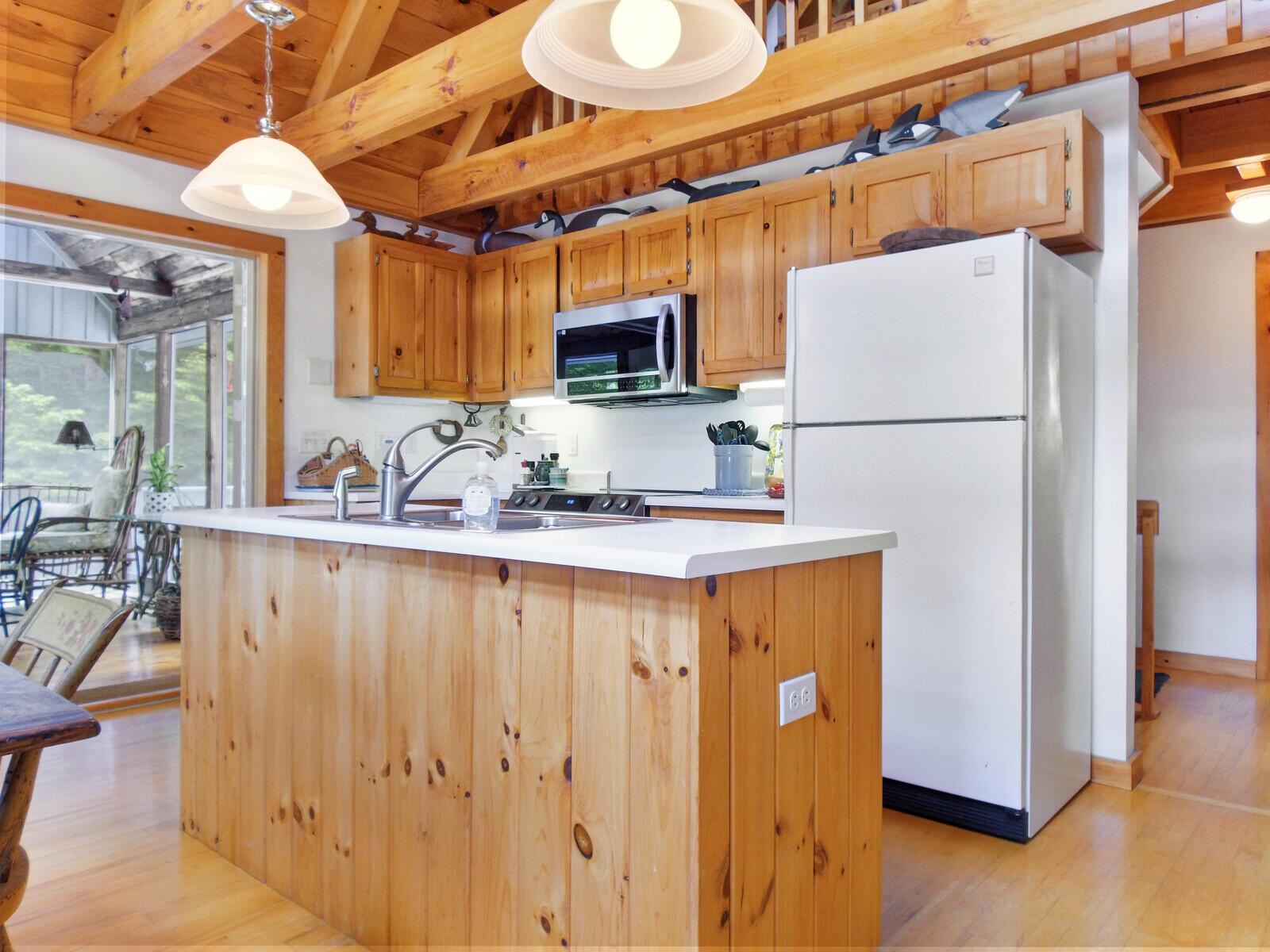 150 Porcupine Ridge Road