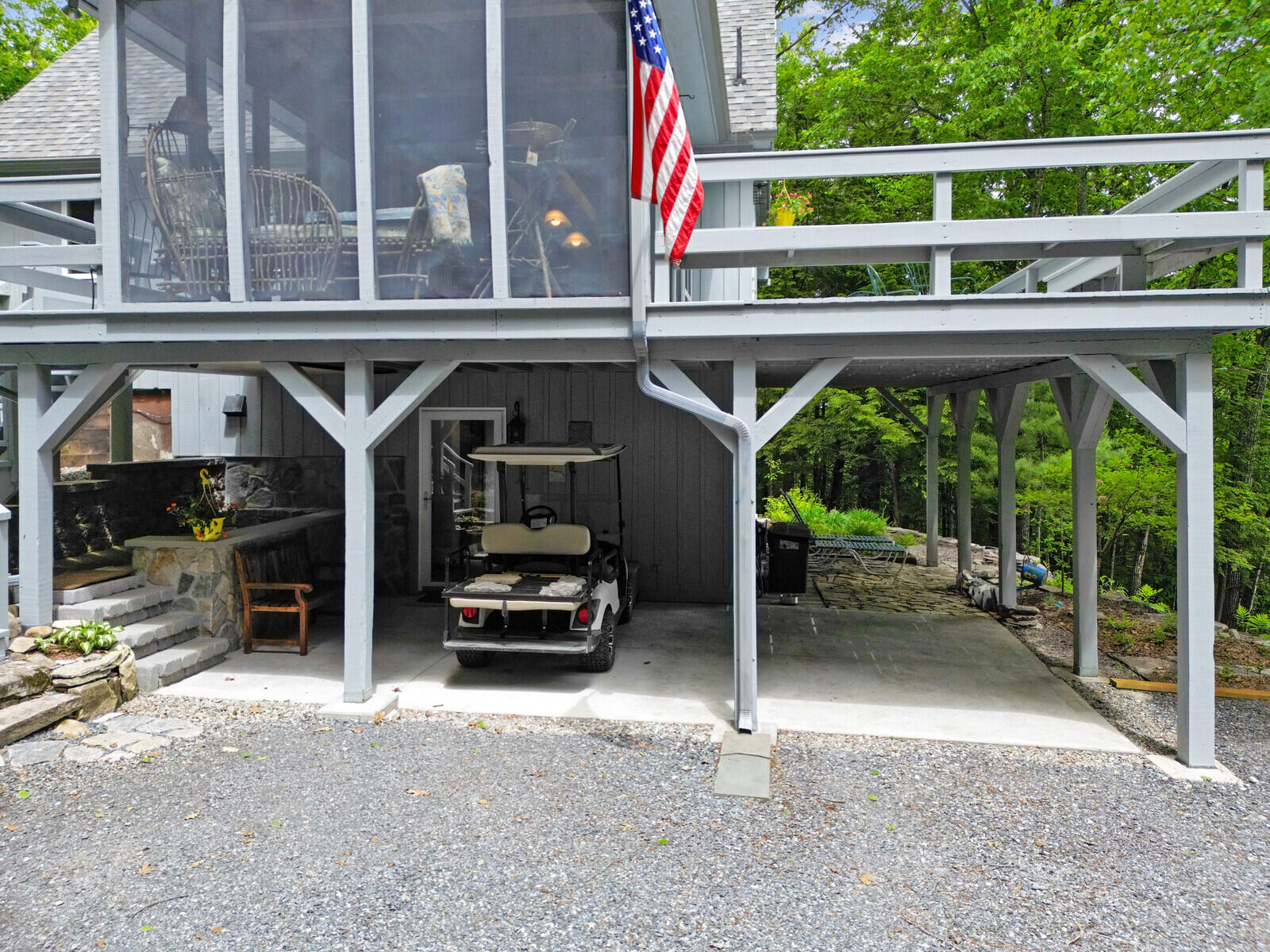 150 Porcupine Ridge Road