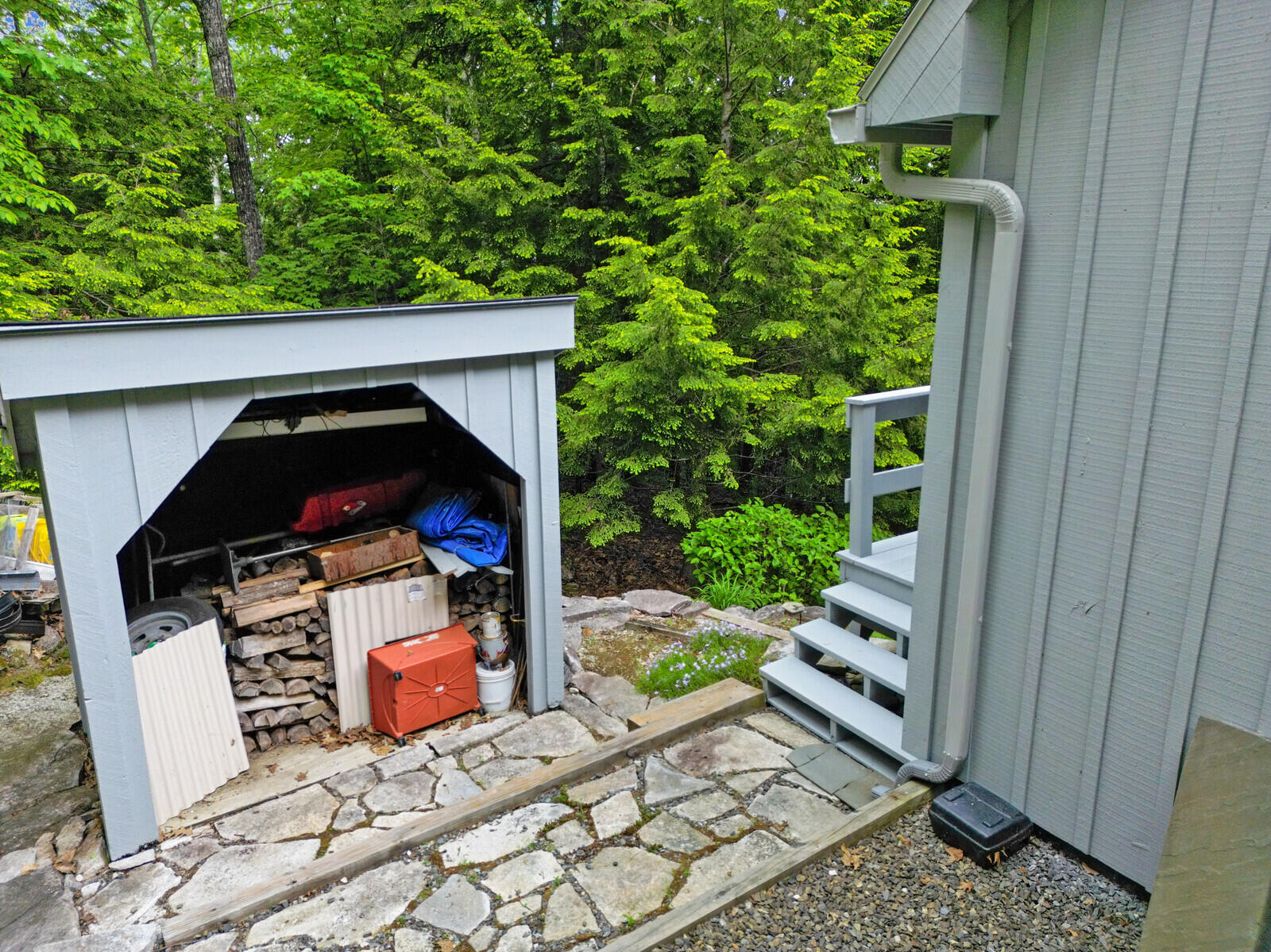 150 Porcupine Ridge Road