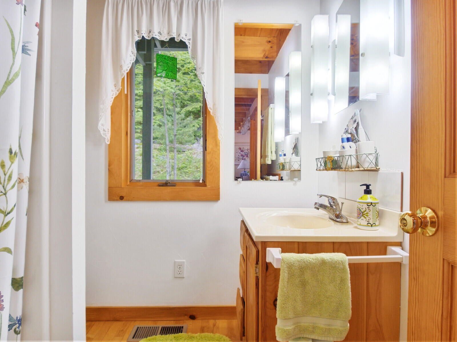 150 Porcupine Ridge Road