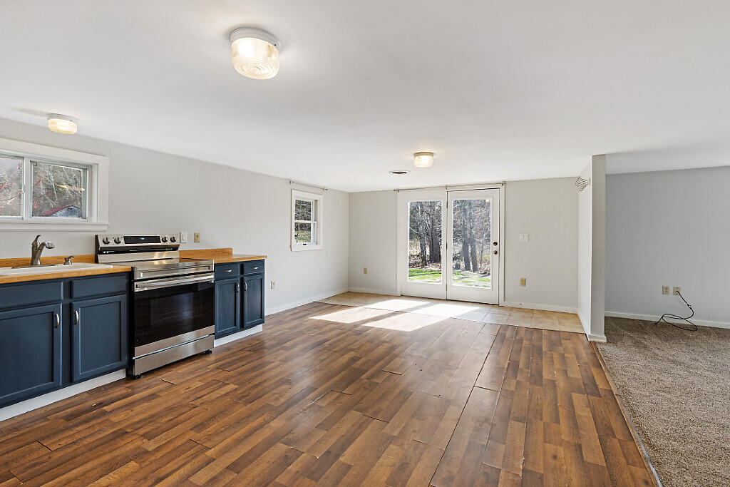 160 Weston Road