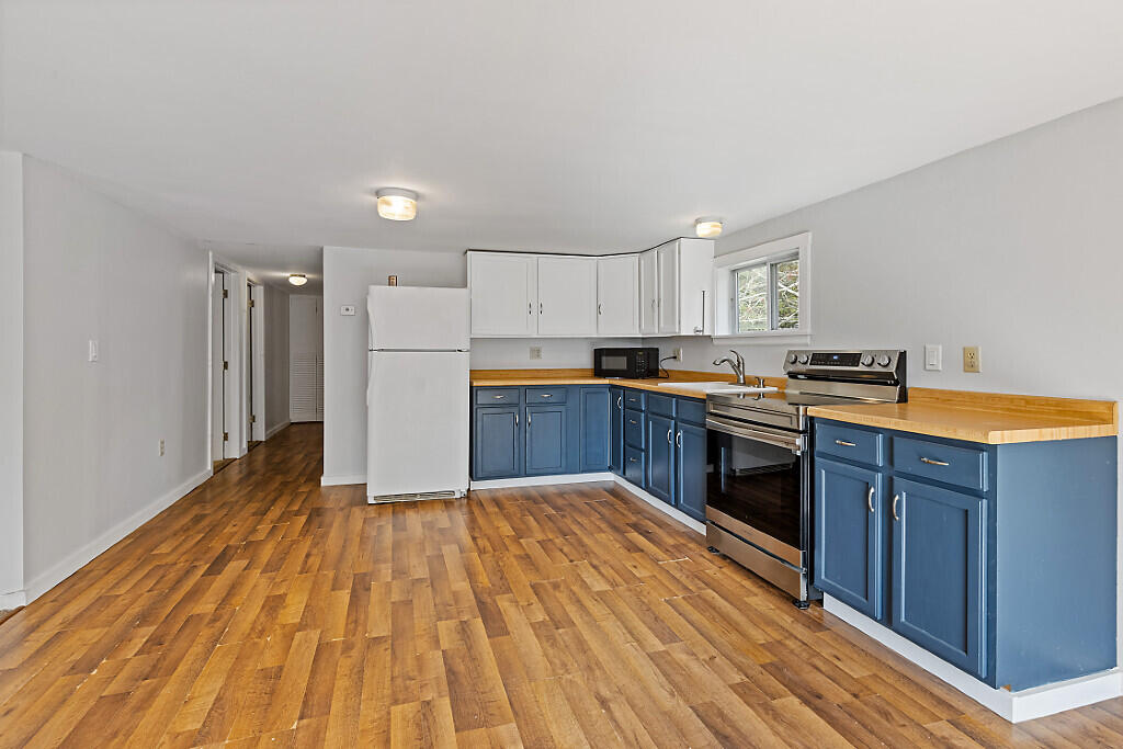 160 Weston Road